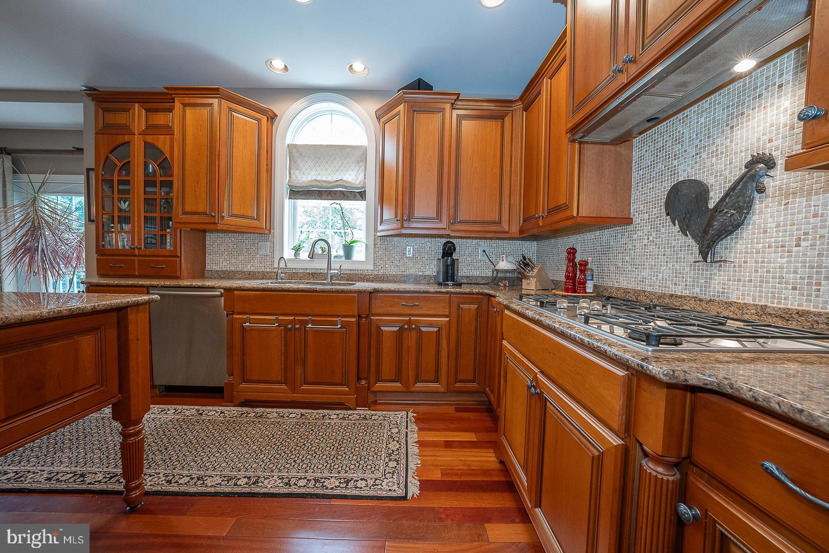 EST AT MILL CREEK - Residential