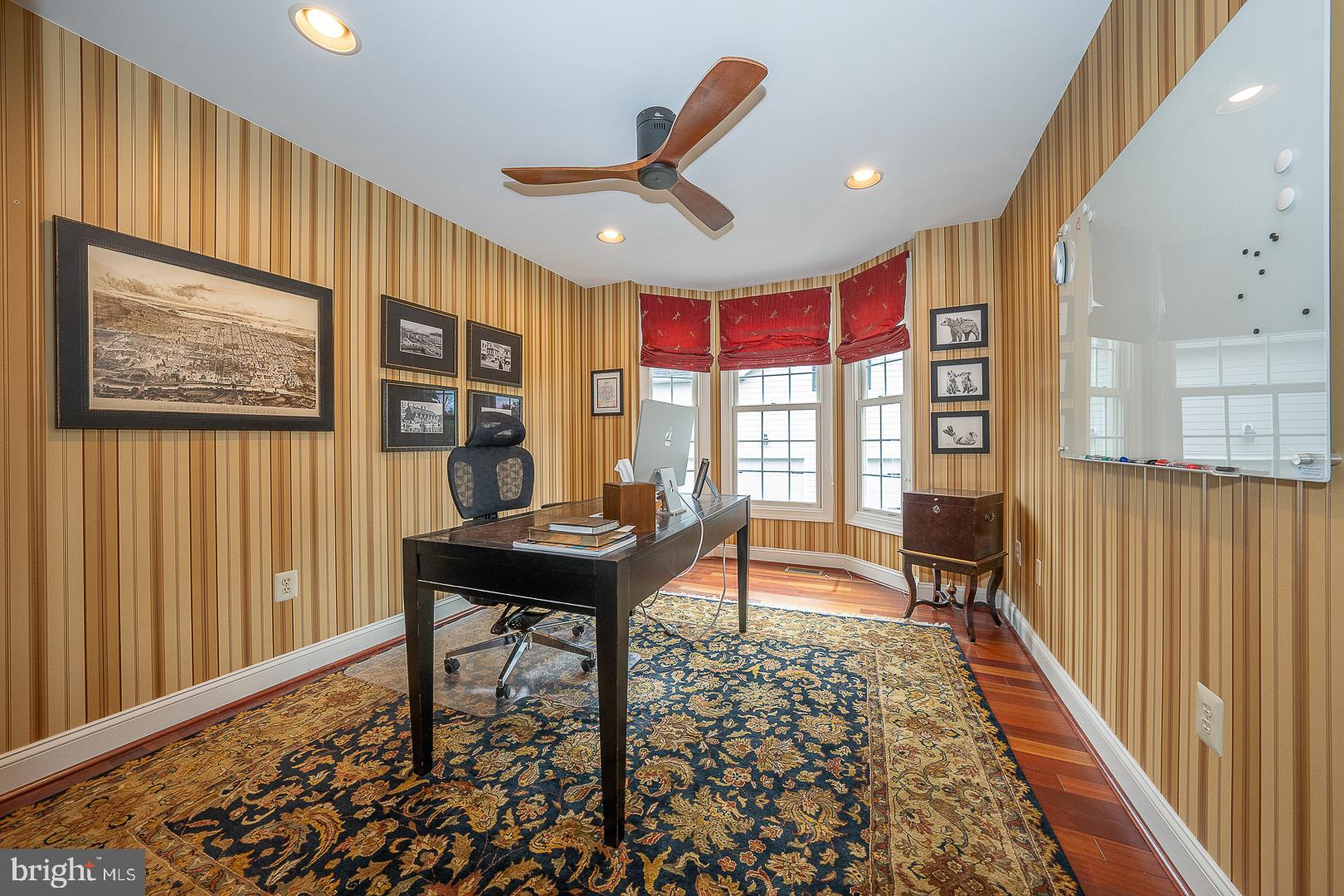 EST AT MILL CREEK - Residential