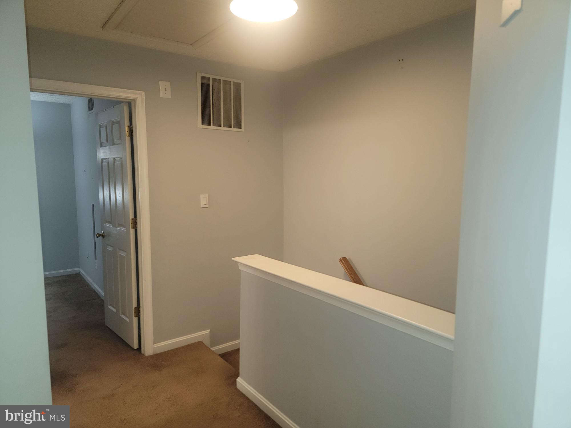 OAK COURT - Residential