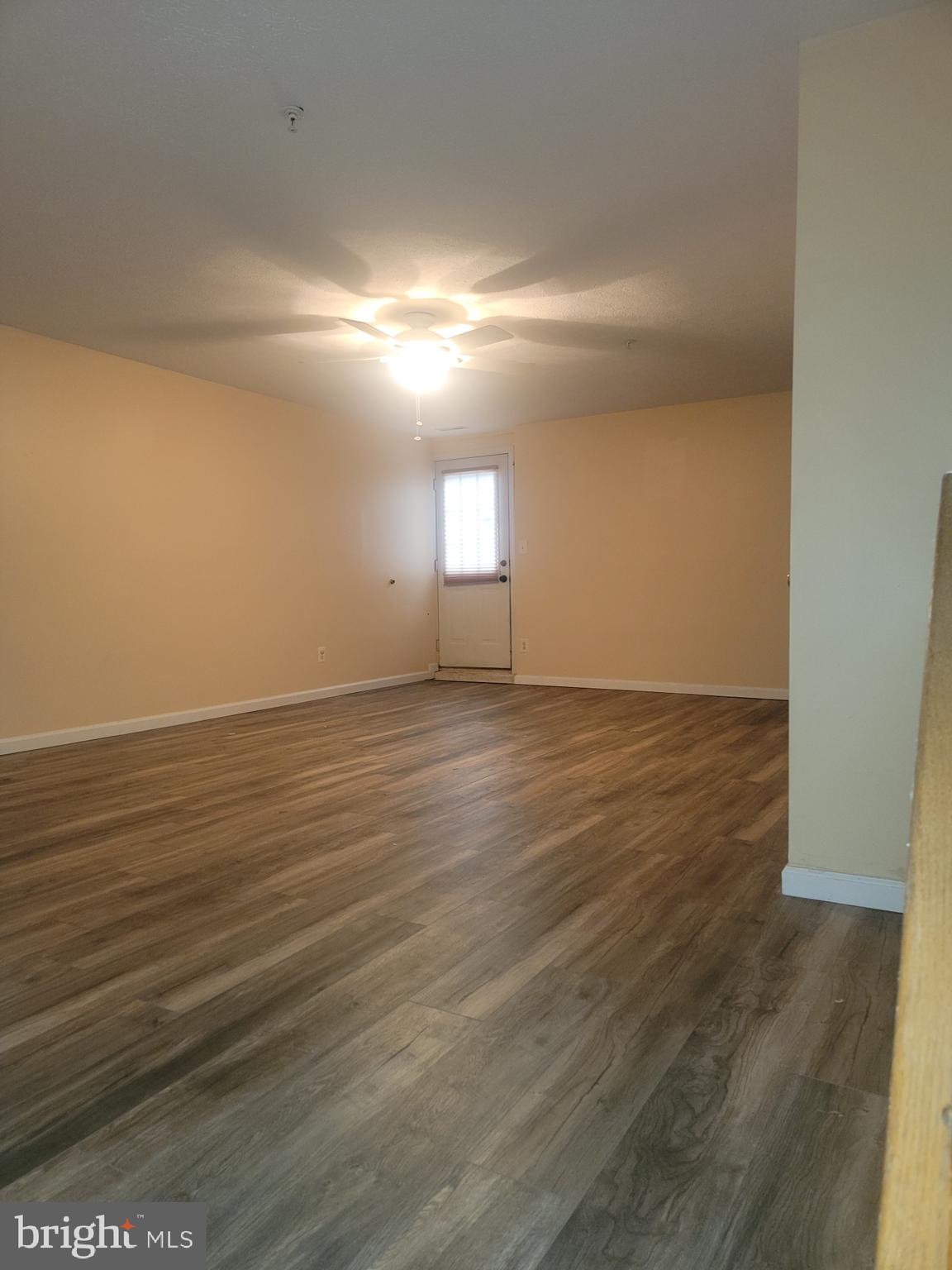 OAK COURT - Residential