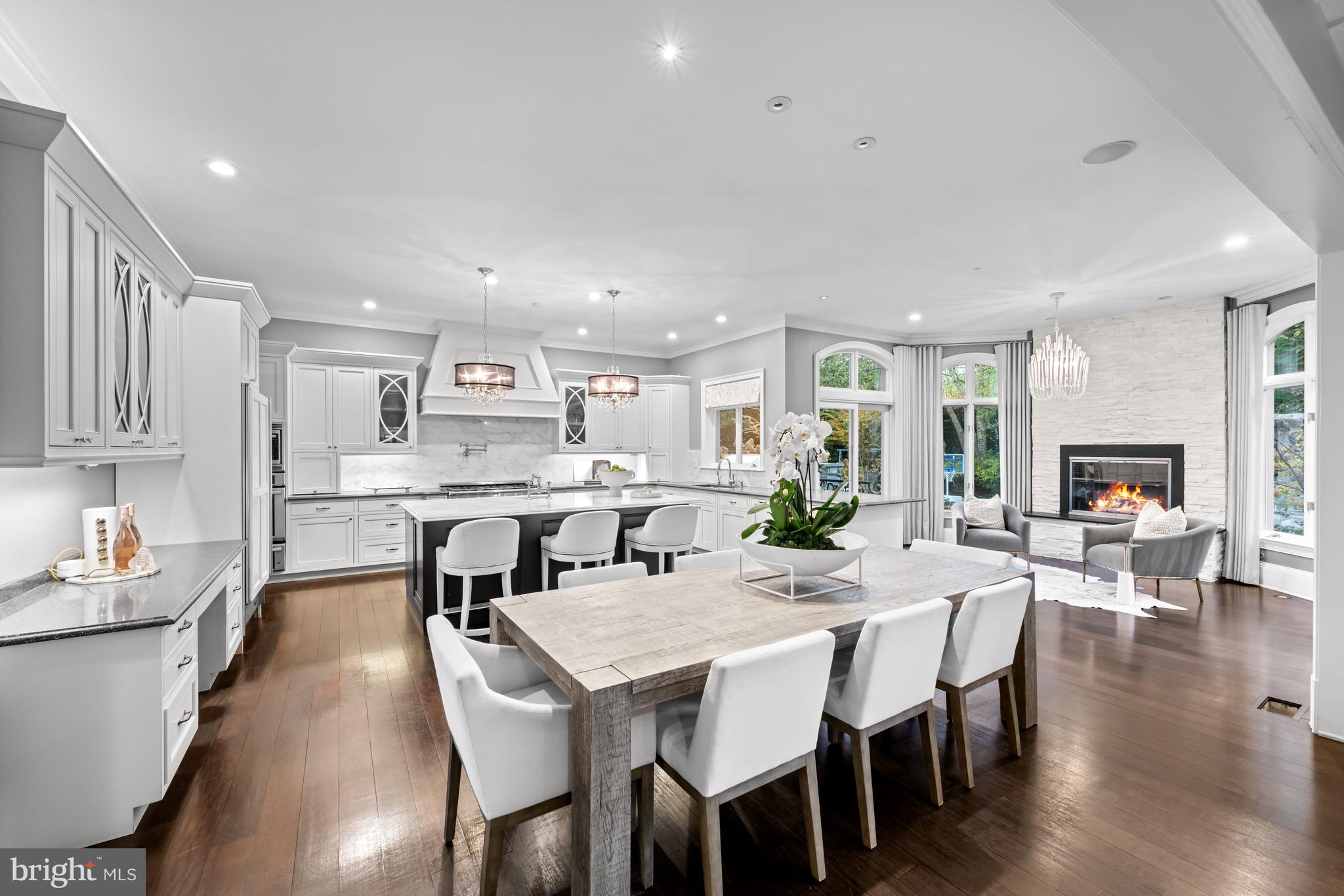 FOXHALL OF MCLEAN - Residential