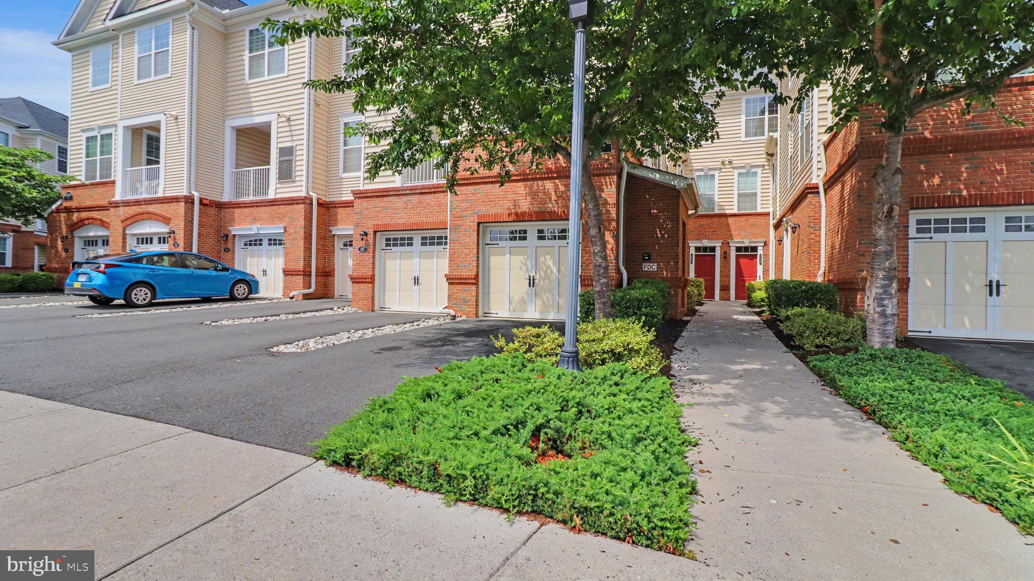 RIDGES AT LOUDOUN VALLEY - Residential