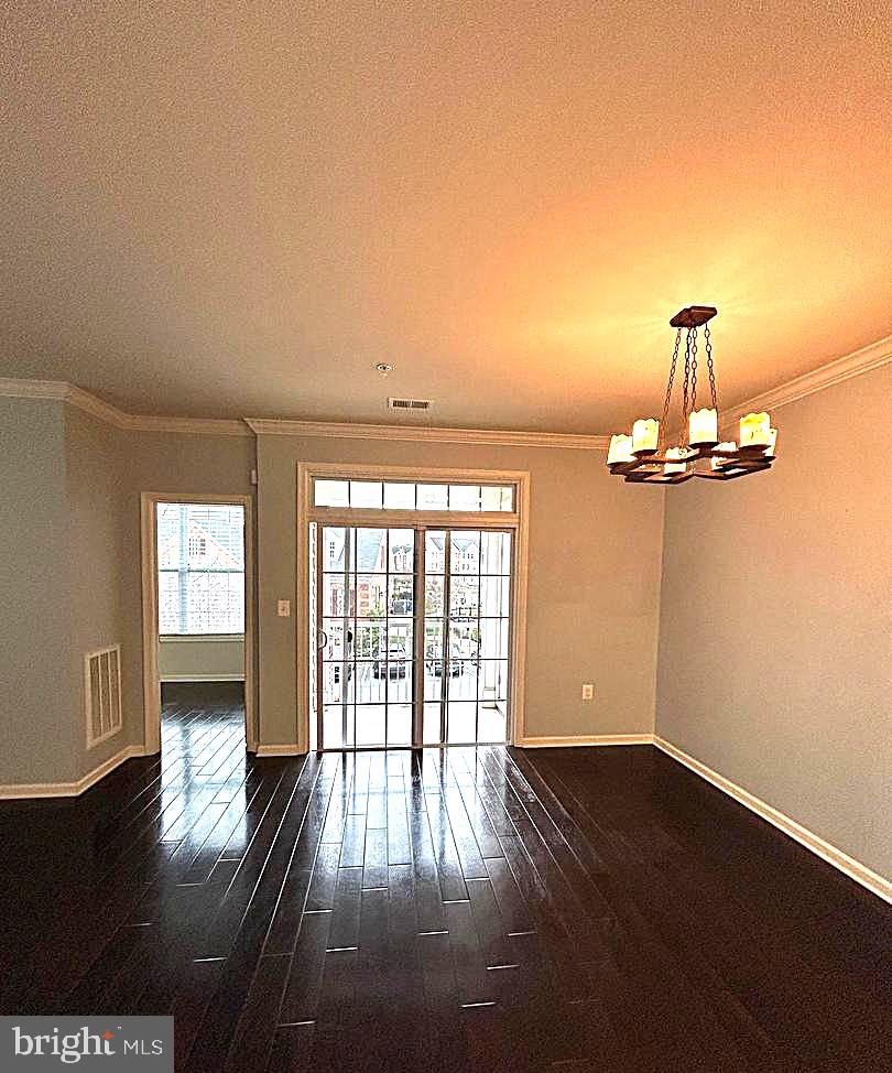 RIDGES AT LOUDOUN VALLEY - Residential