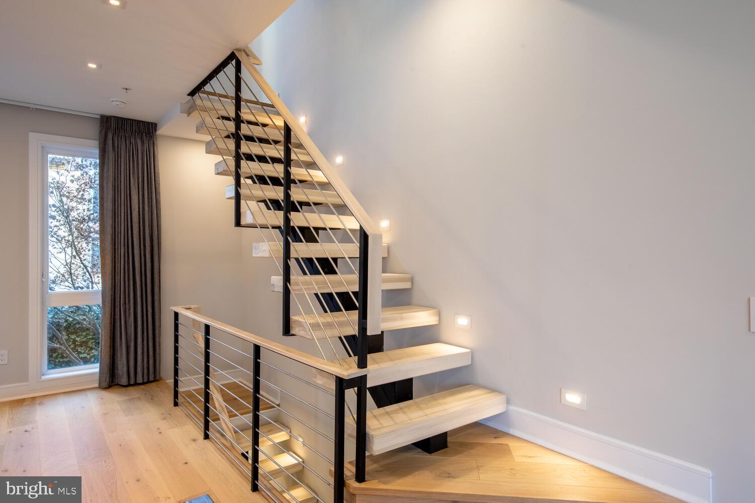 SOCIETY HILL - Residential