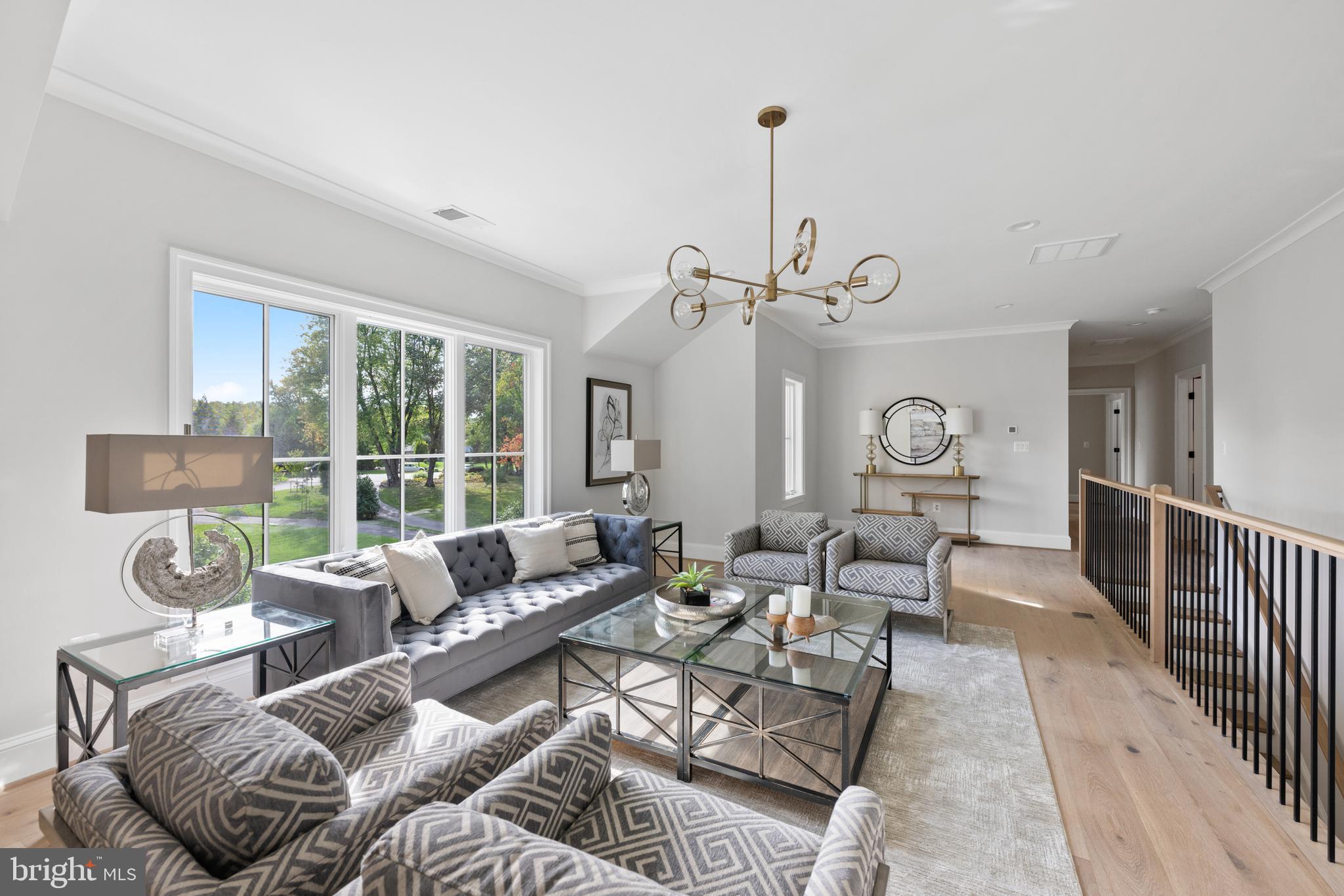 CLEARVIEW MANOR - Residential