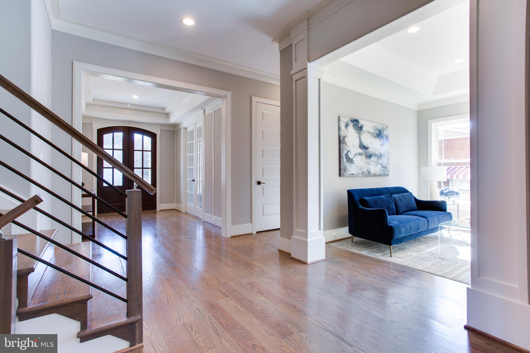 VIENNA WOODS - Residential