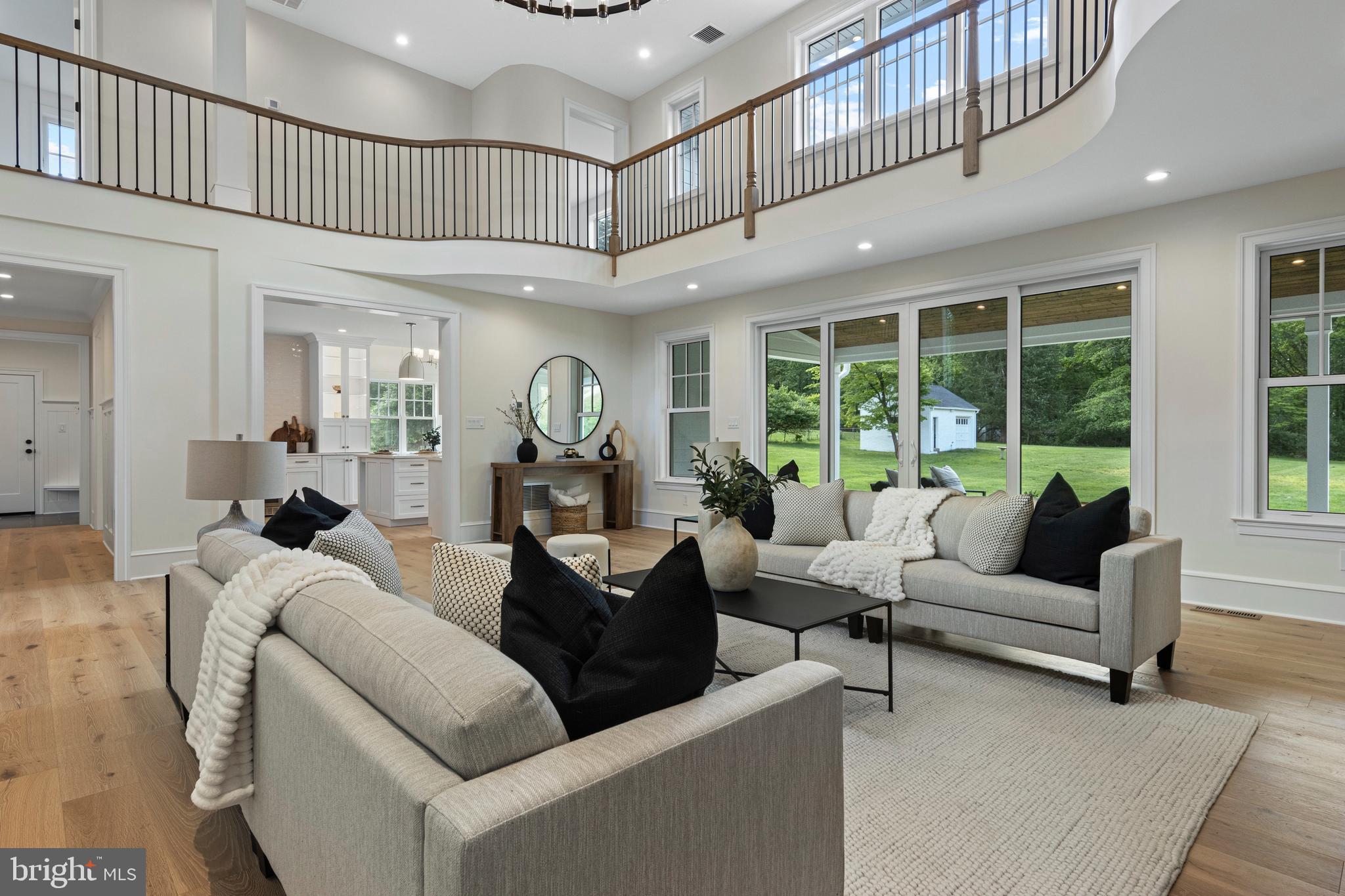 NEWTOWN SQ - Residential