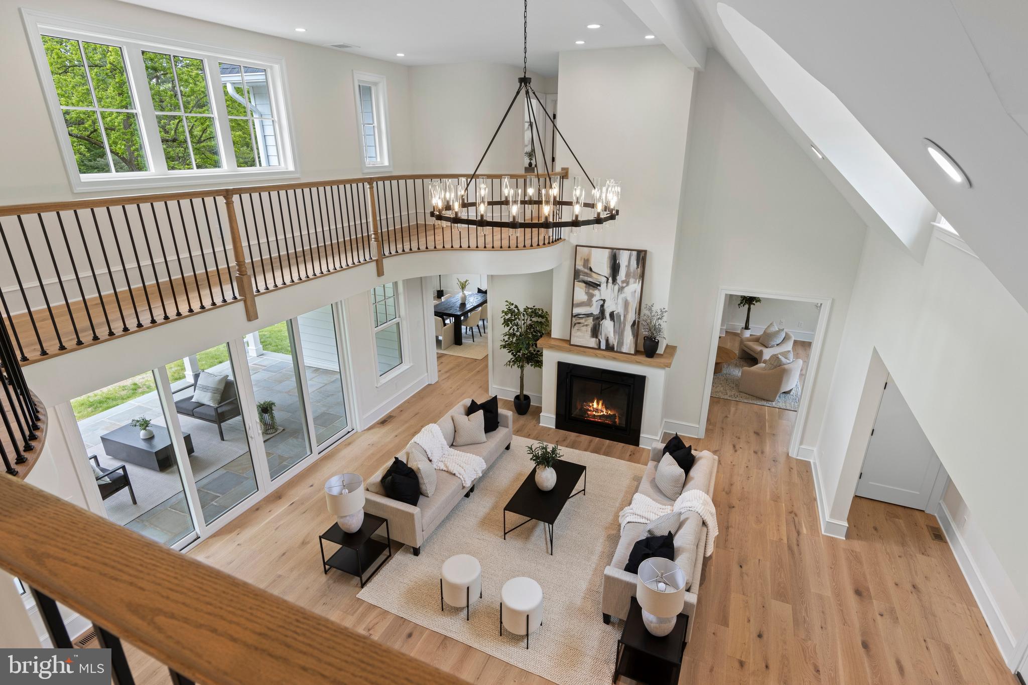 NEWTOWN SQ - Residential