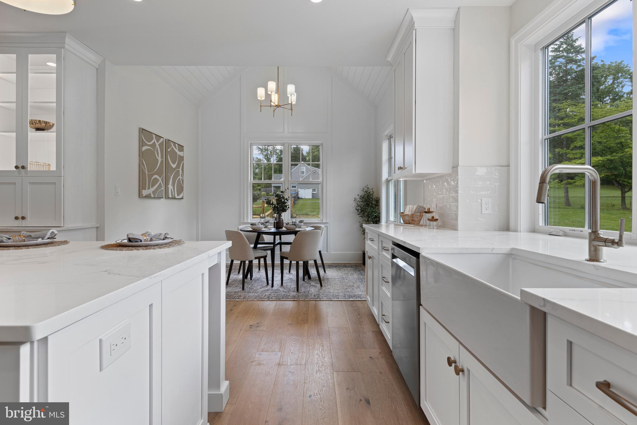 NEWTOWN SQ - Residential
