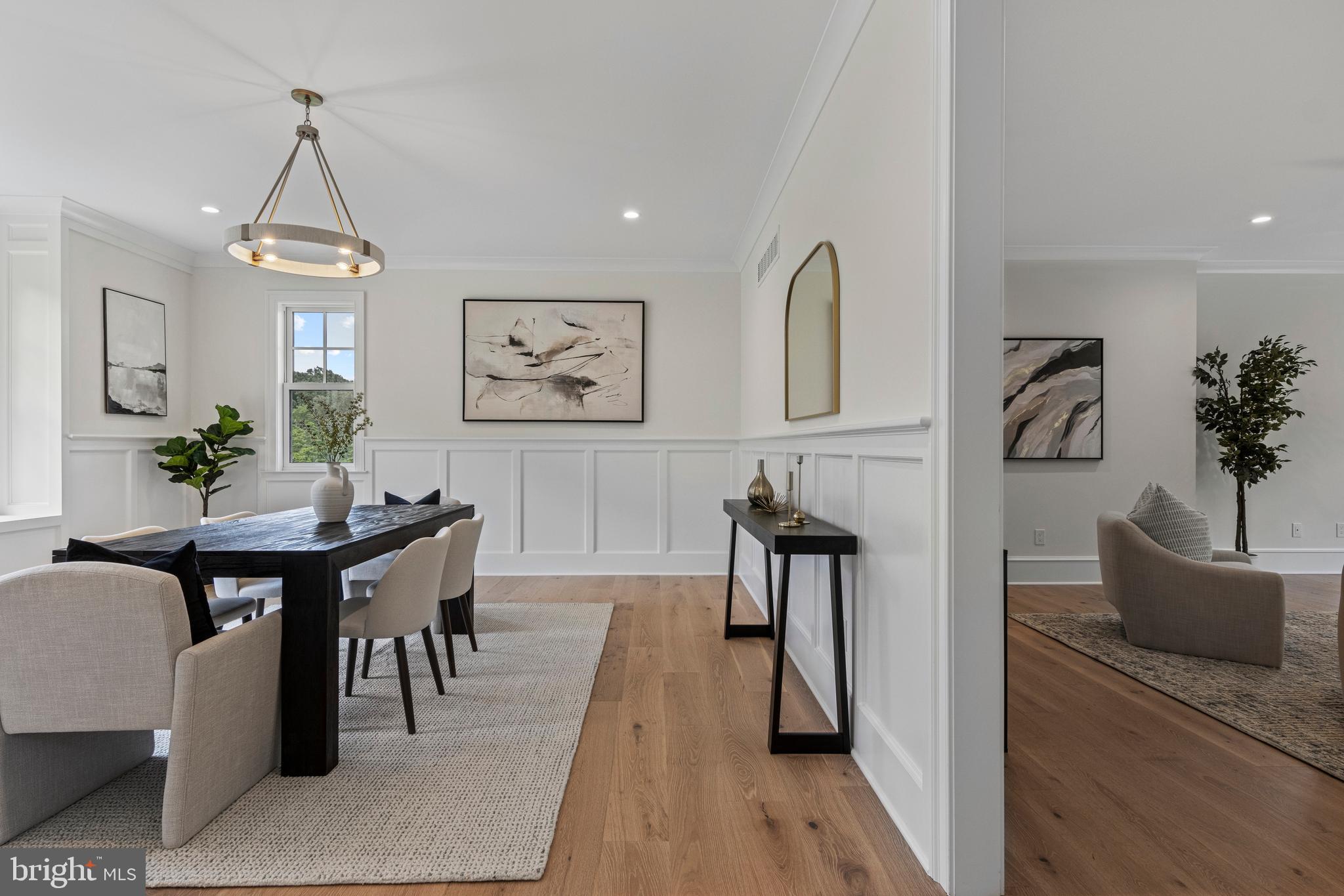 NEWTOWN SQ - Residential