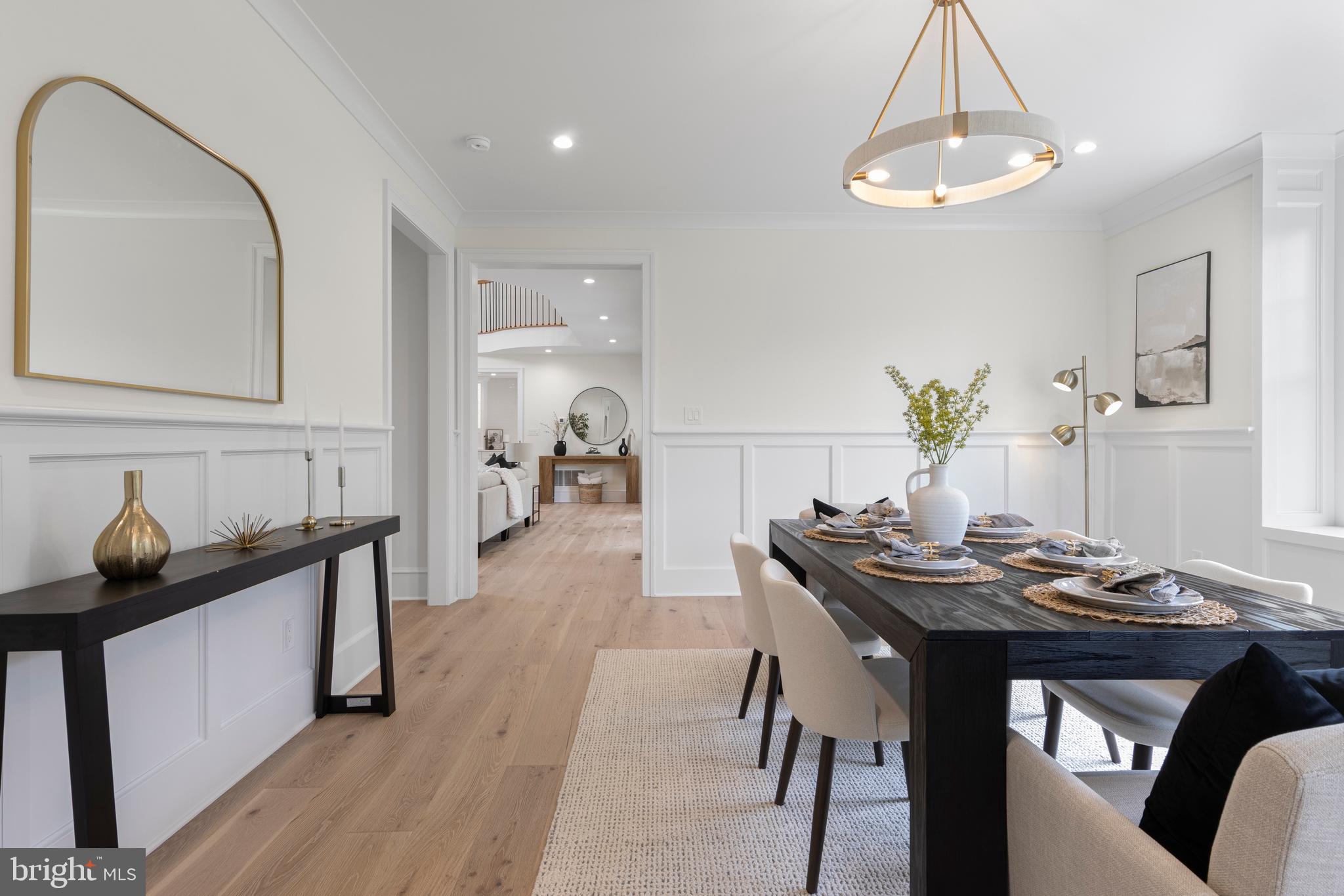 NEWTOWN SQ - Residential
