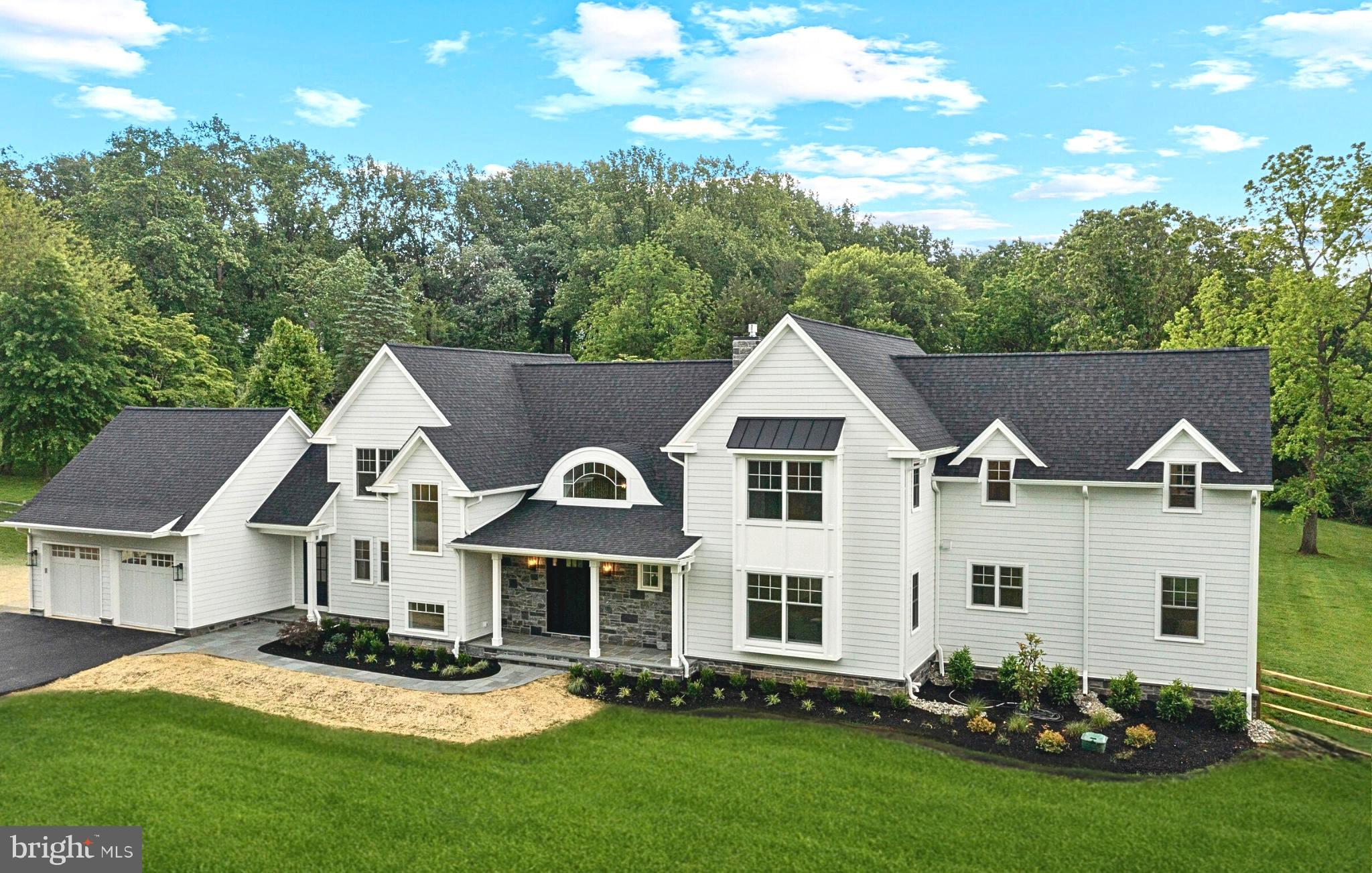 NEWTOWN SQ - Residential