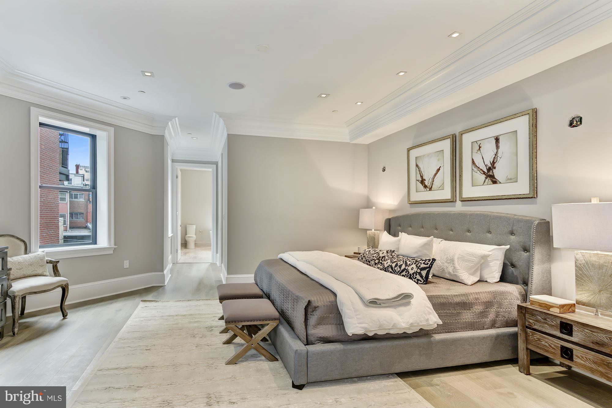 LOGAN CIRCLE - Residential
