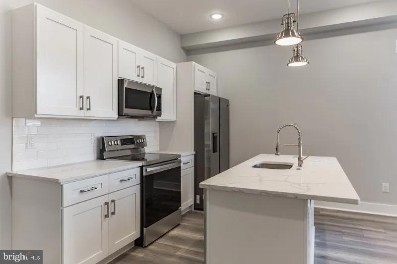 AVAILABLE 8/1/2023! 

PRIVATE BACKYARD! AVAILABLE 8/1/2023. Live in this open, bright, bi-level, spacious 2 bedroom 2.5 bathroom unit with rooftop access available NOW. This newly constructed building features open living spaces that are bright and airy, an island kitchen with quartz countertops, stainless steel appliances, and recessed lighting. The bedrooms feature tons of space and storage, one features a balcony. Additionally, this unit comes with a private rooftop area and an in-unit security system. Video intercom and monitoring system in the unit! Tenants pay all utilities. 

Local Attractions Just Minutes Away! Crime & Punishment; 2637 Brew; RyeBrew; Otto's Taproom; Hops; Chez Novak's; Spot Burger; Pizza Dad's; Green Eggs Cafe; Steelworks Cross-Fit gym; Yoga & Movement Sanctuary; Brewerytown Beats; Brewerytown Spin

WE ARE OFFERING ONE MONTH FREE WITH A 13 MONTH LEASE!