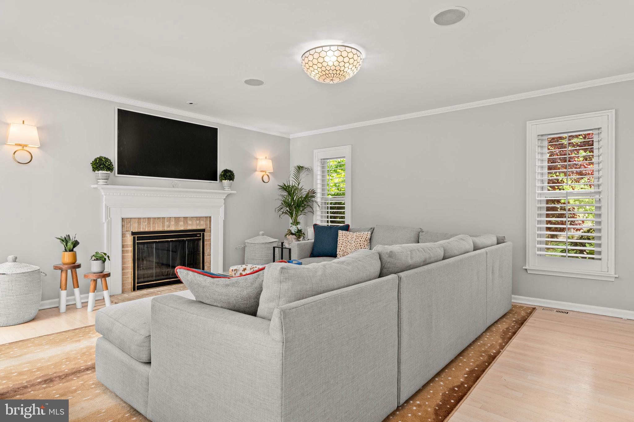 CORNERSTONE - Residential