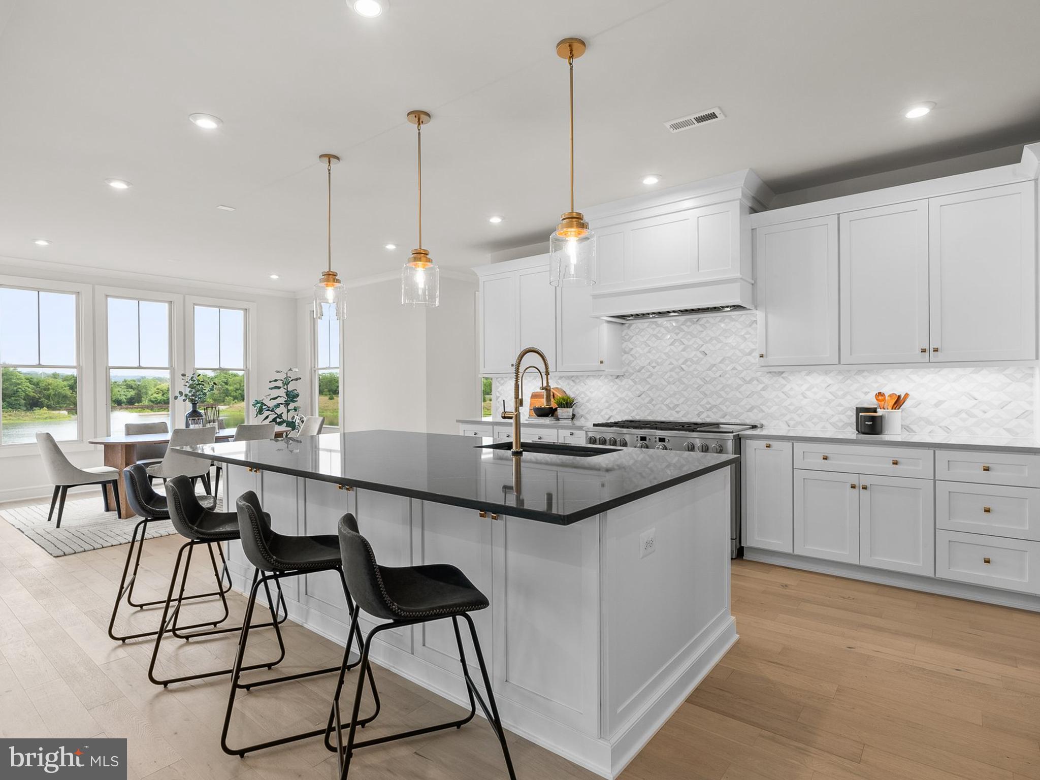 MEADOWBROOK - Residential