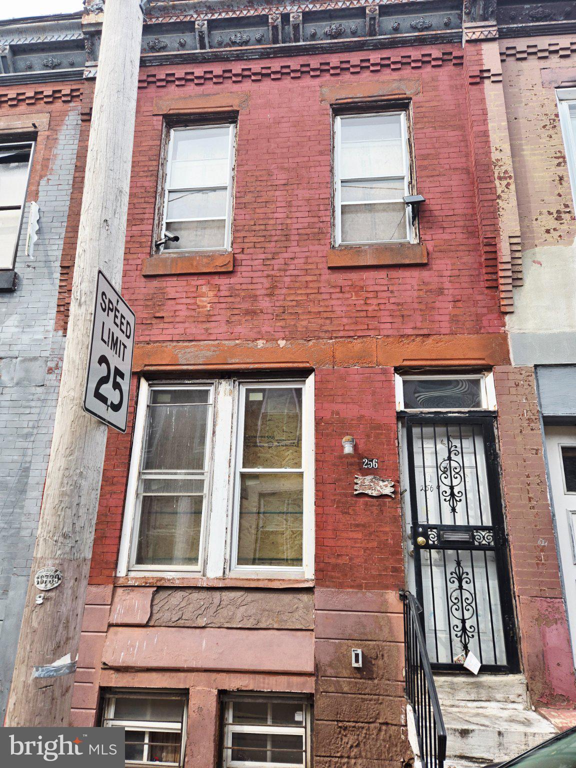 Discover a prime investment opportunity in the heart of the Stanton subdivision! This charming 1915 interior row townhouse, brimming with traditional architectural character, offers a canvas for your vision. With 872 sq. ft. of potential, this property is ripe for a major rehab, allowing savvy investors to unlock significant value through renovations. The full daylight basement presents additional possibilities for expansion or rental income, while the two spacious bedrooms and one full bathroom provide a solid foundation for modern living. Located less than a mile from both bus and metro stations, this property ensures easy access to urban amenities, enhancing its rental appeal. On-street parking adds convenience, while the masonry construction promises durability. With the right enhancements, this property could yield impressive returns in a thriving market. Seize the chance to transform this hidden gem into a lucrative asset-your next successful investment awaits!

Listing agent has a financial interest in the property