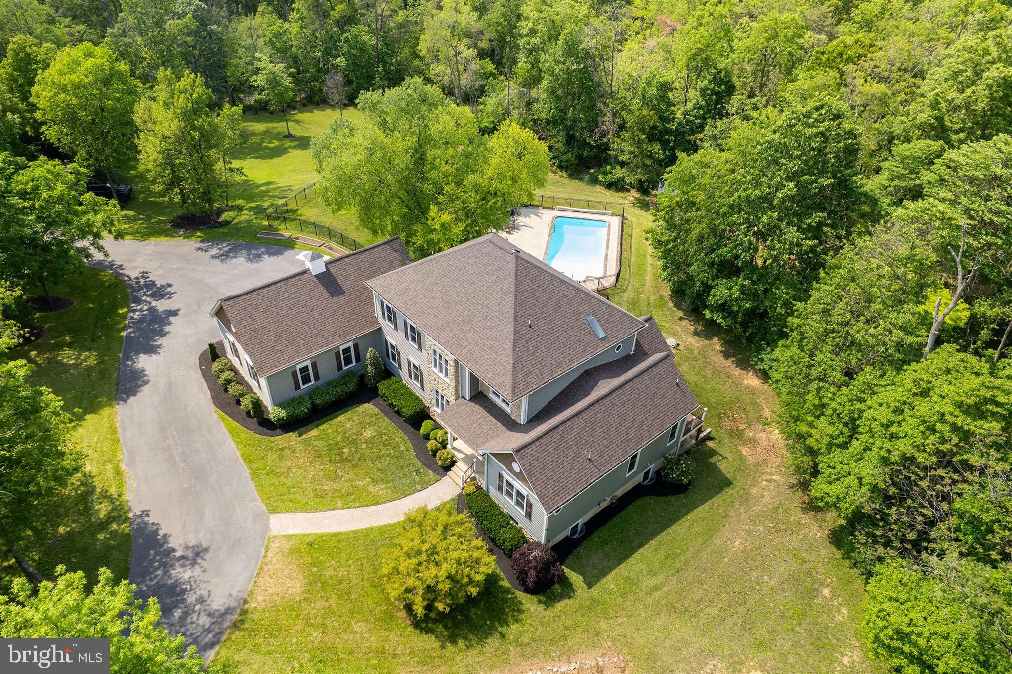 RIDGEVIEW - Residential
