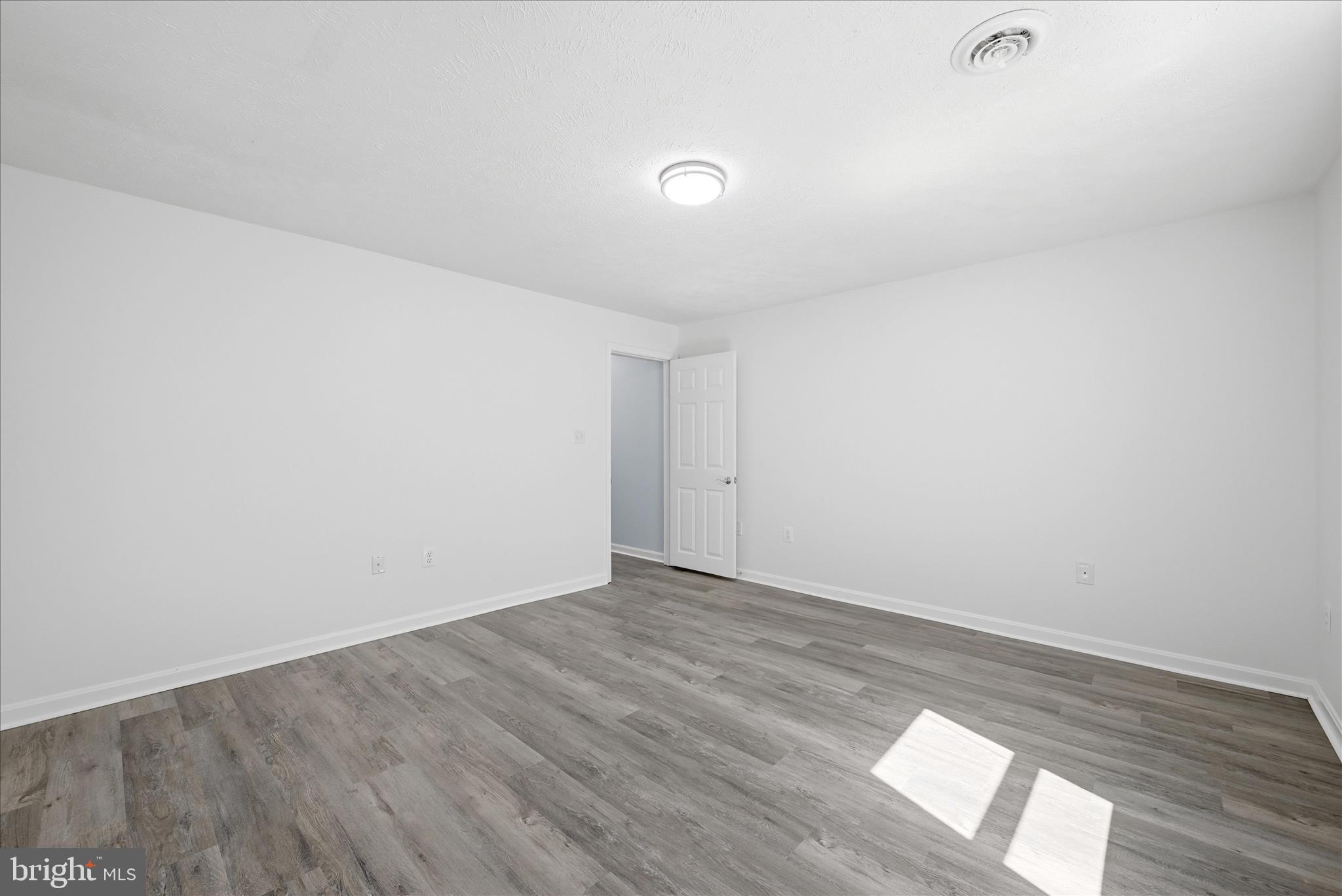RIDGEVIEW - Residential