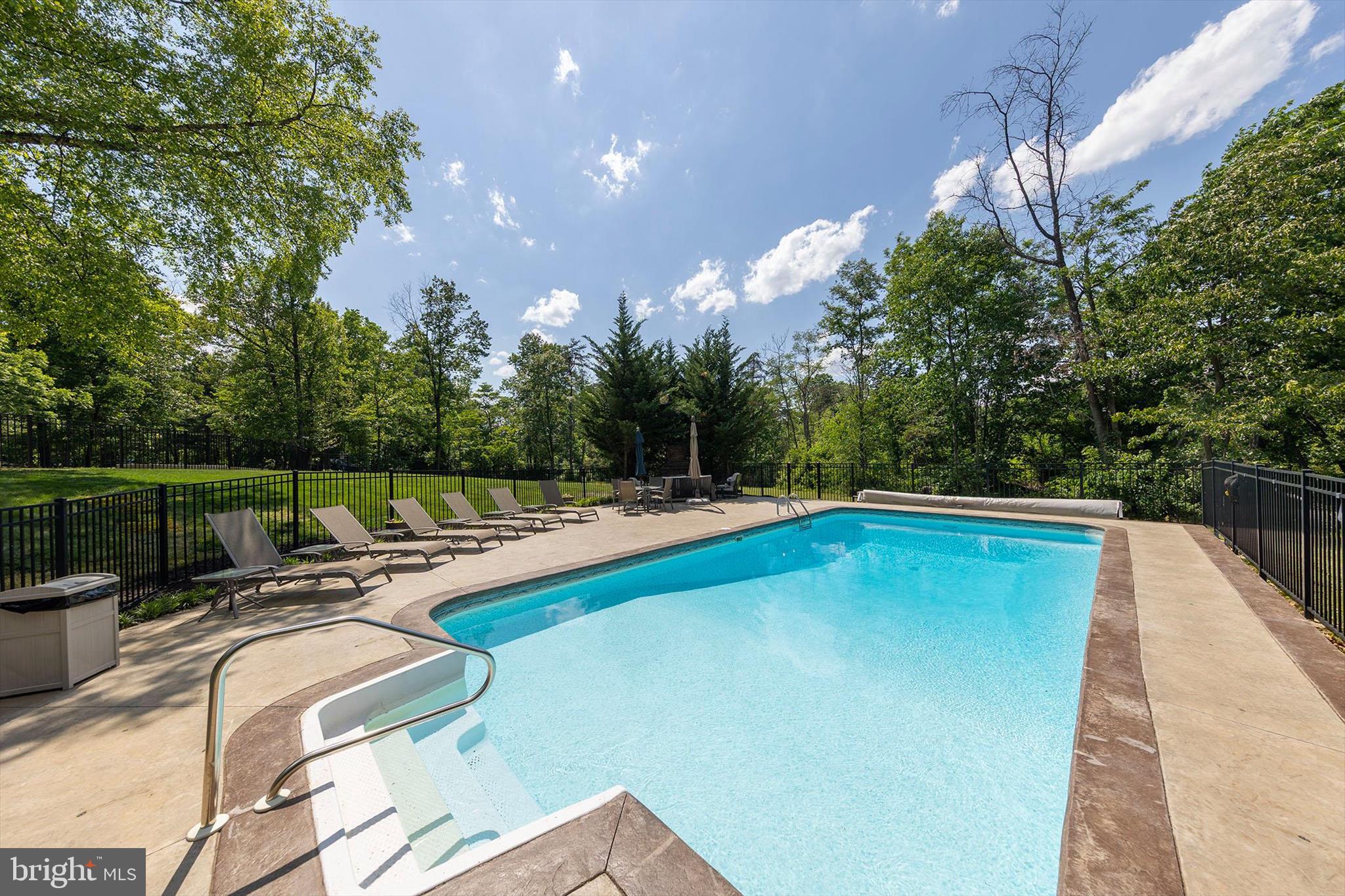 RIDGEVIEW - Residential
