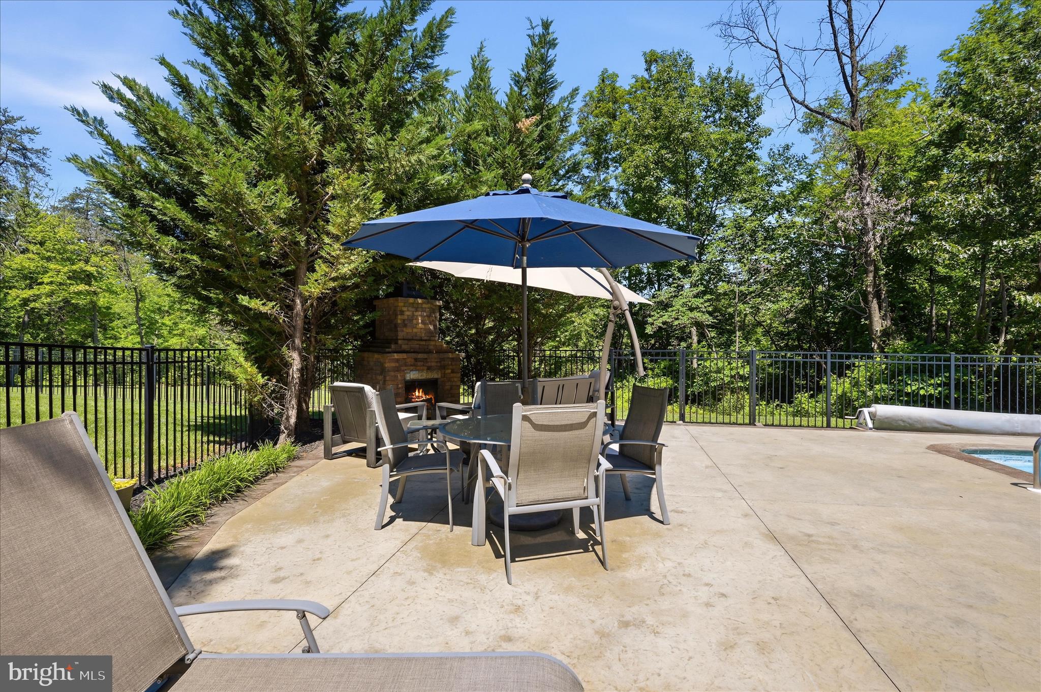 RIDGEVIEW - Residential