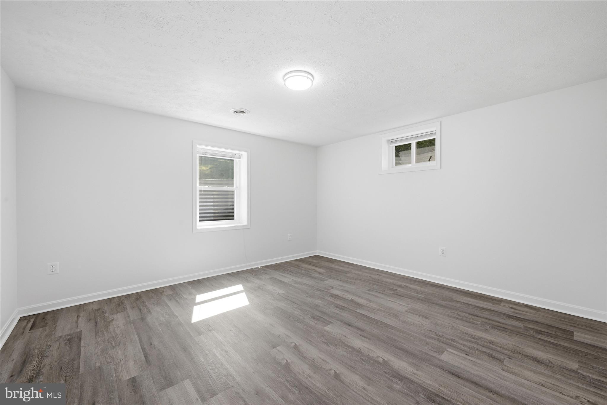 RIDGEVIEW - Residential