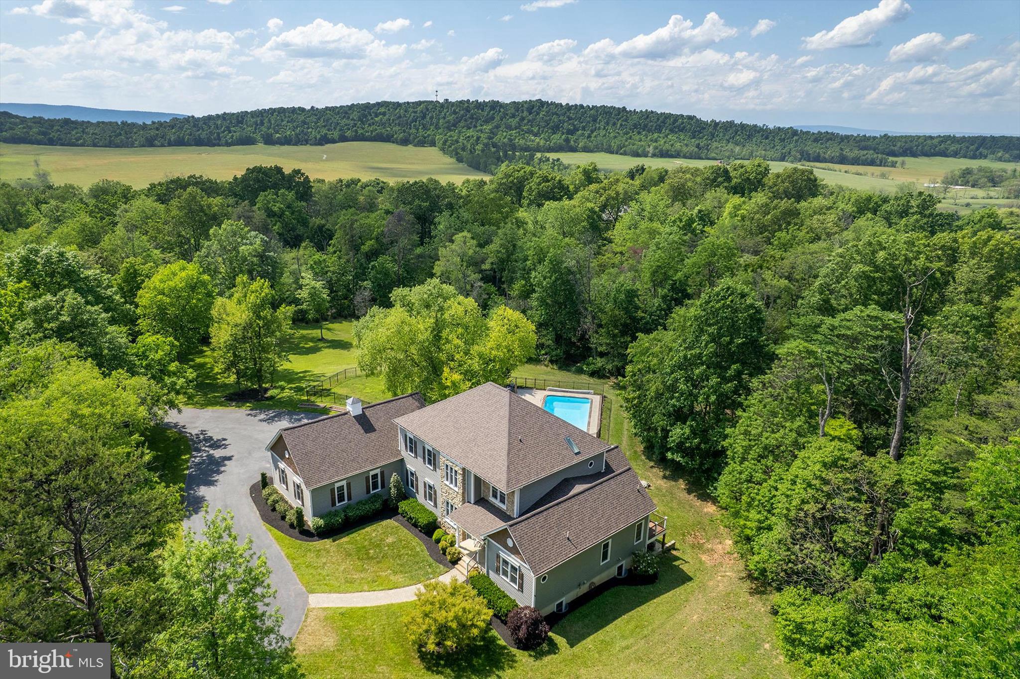 RIDGEVIEW - Residential