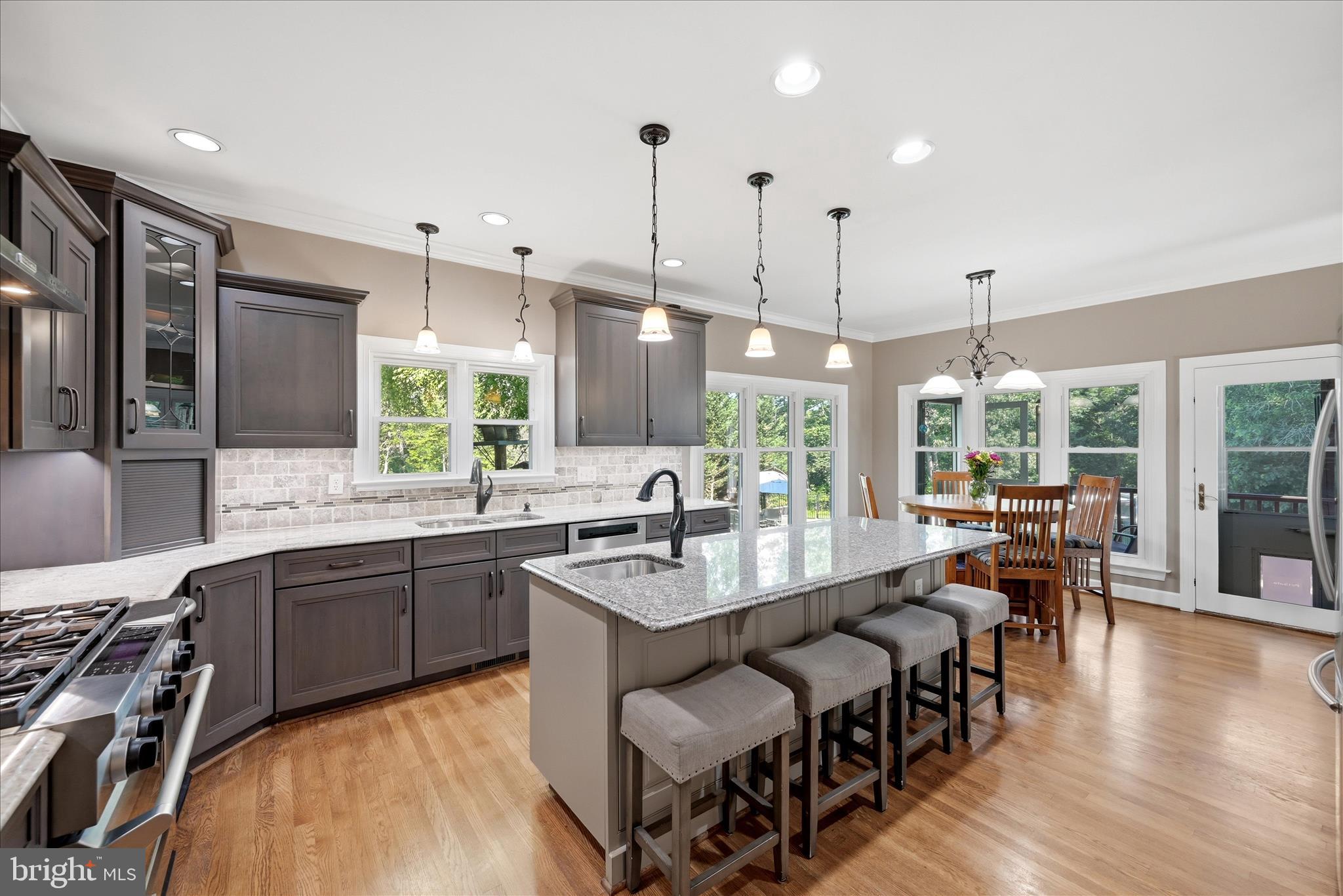 RIDGEVIEW - Residential