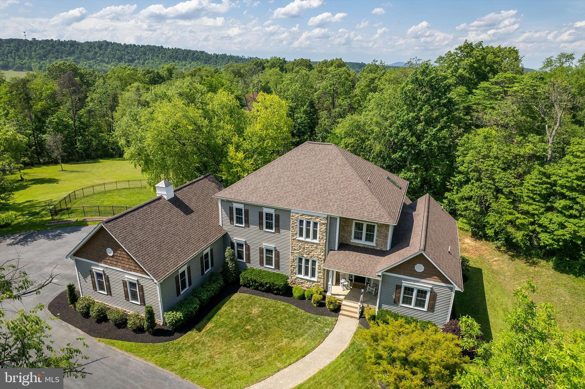 RIDGEVIEW - Residential