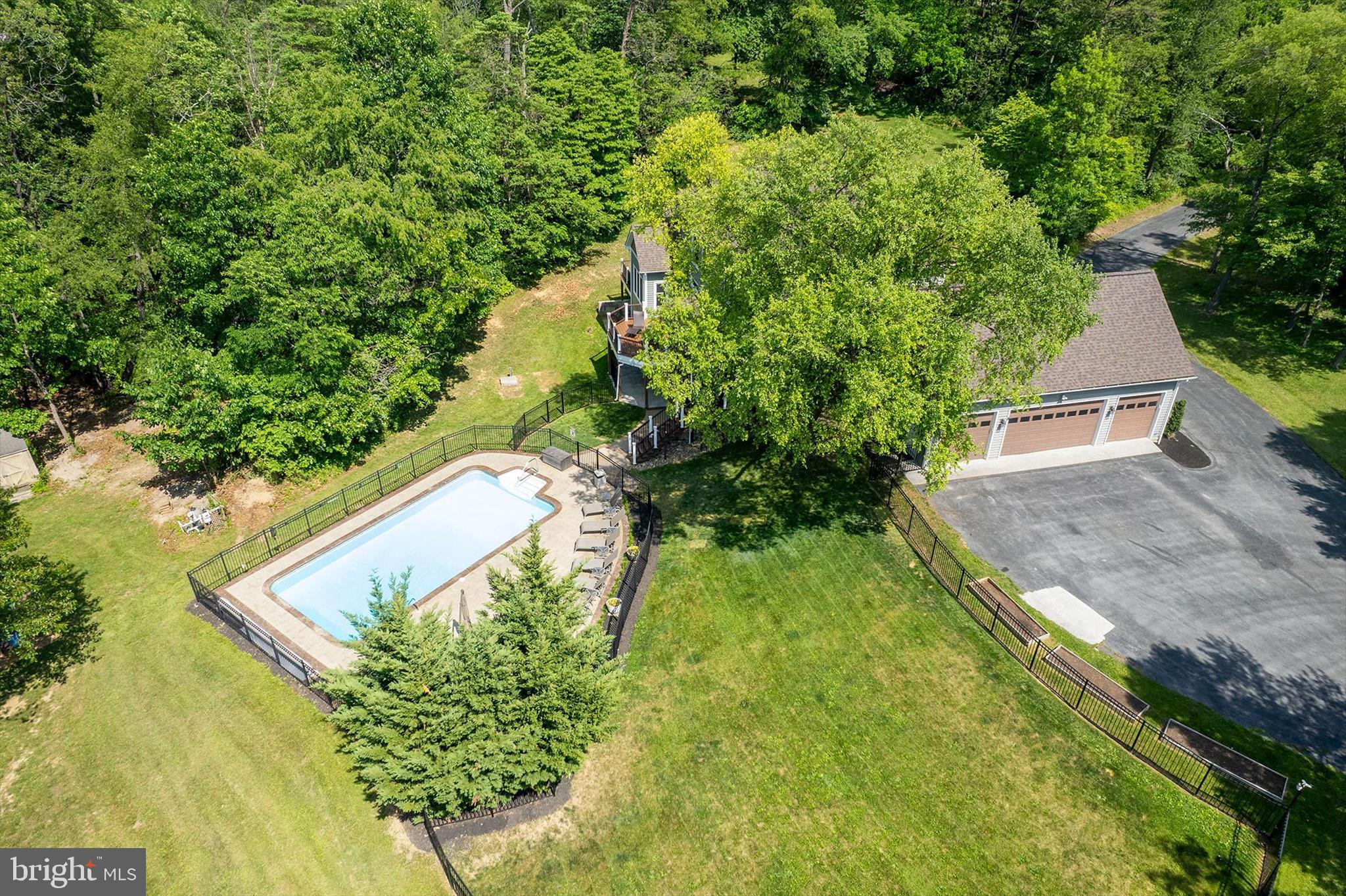 RIDGEVIEW - Residential