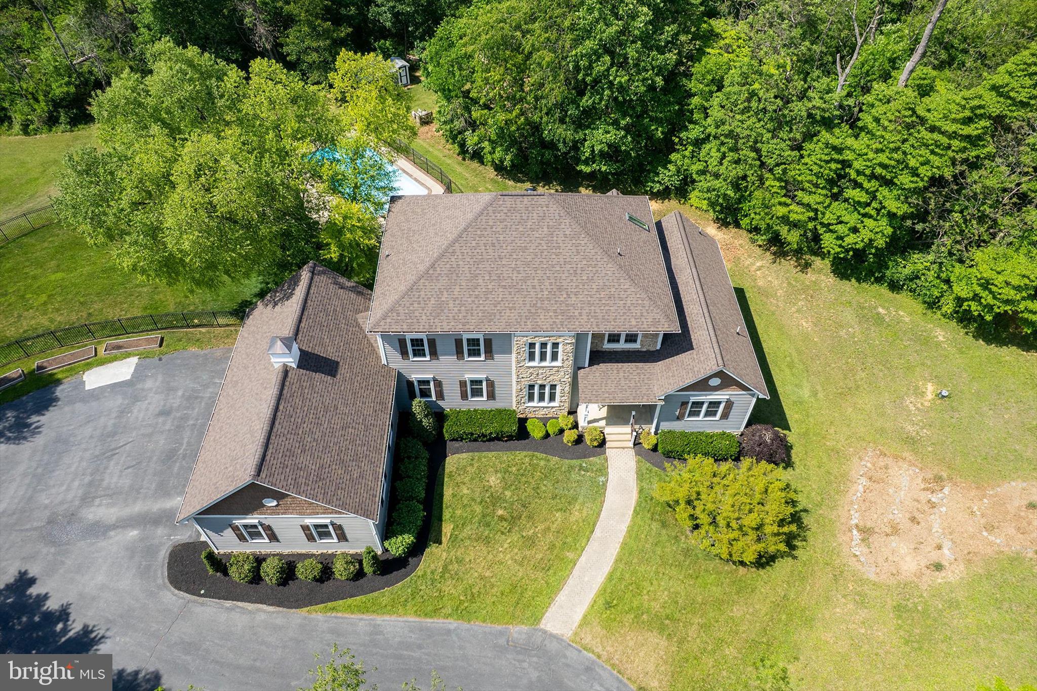 RIDGEVIEW - Residential