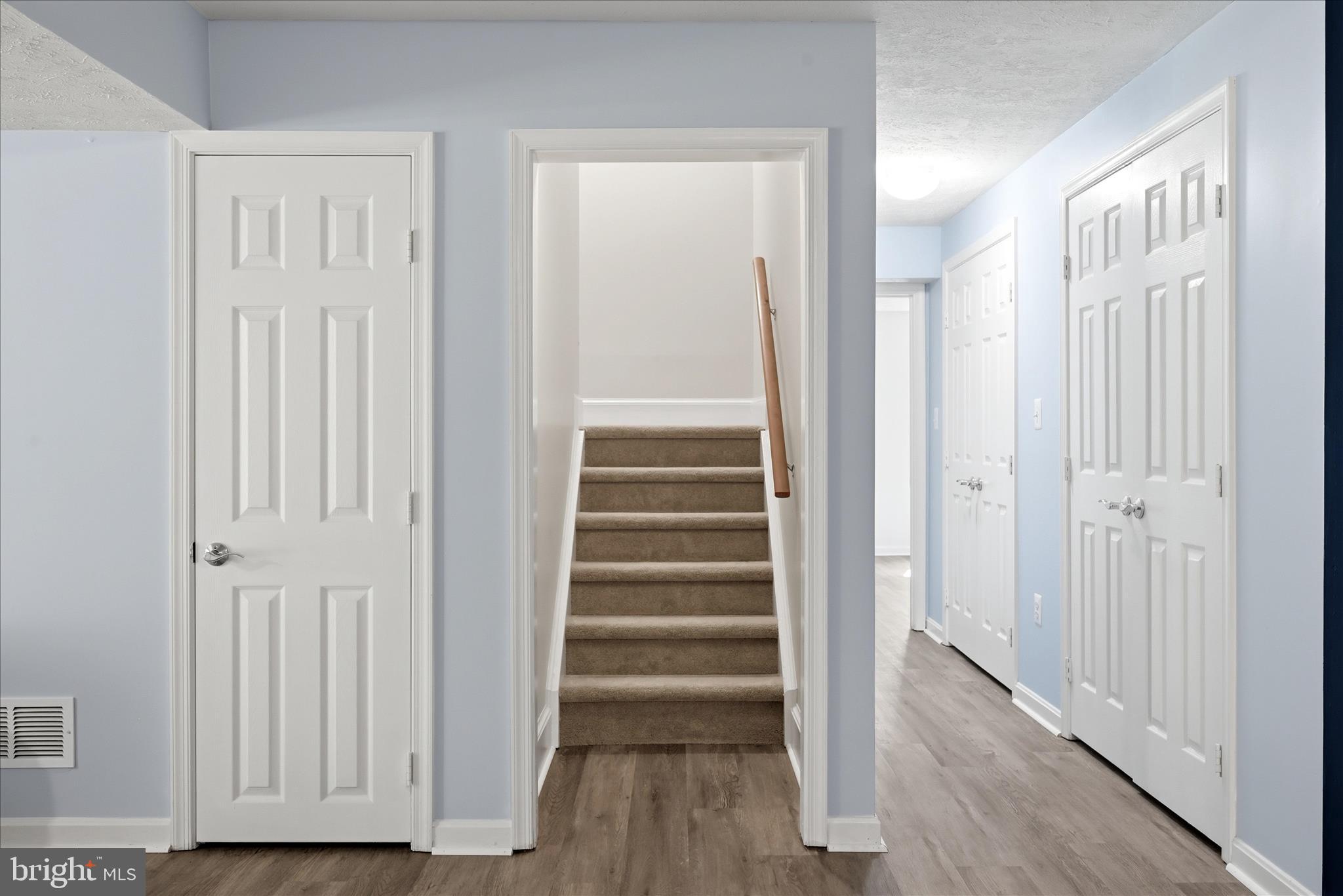 RIDGEVIEW - Residential