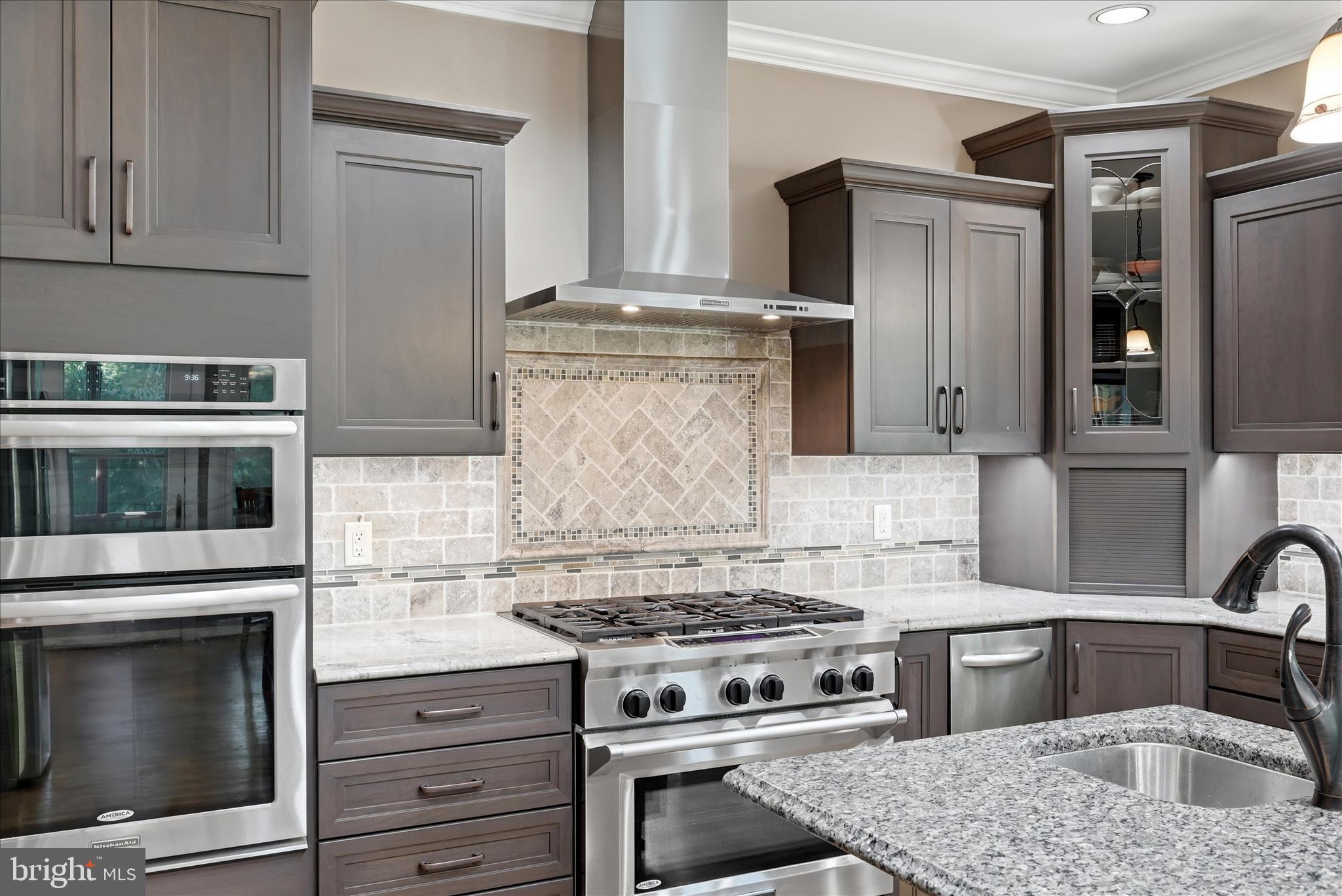 RIDGEVIEW - Residential