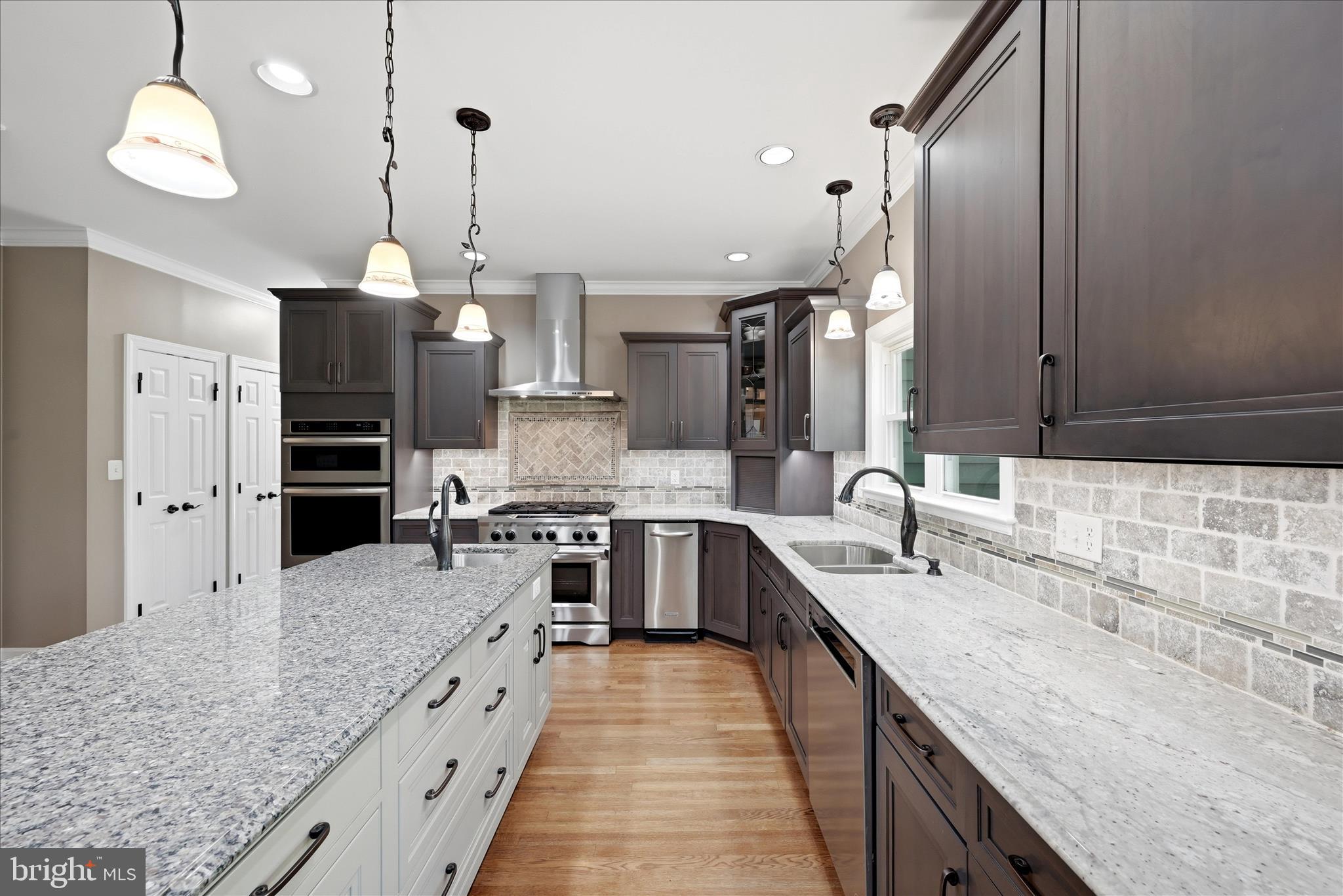 RIDGEVIEW - Residential