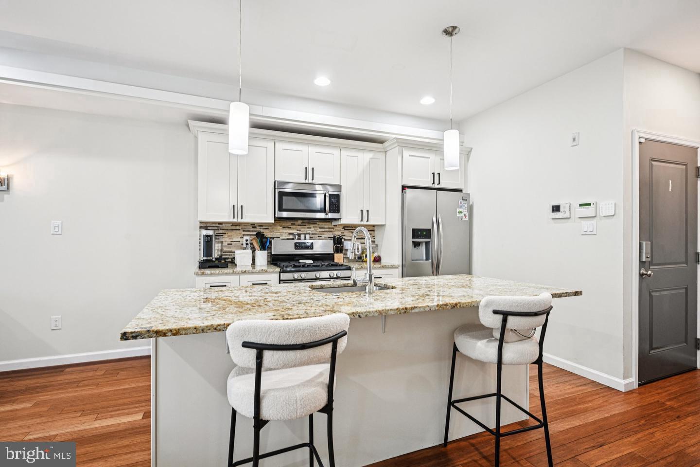 LUDLOW - Residential