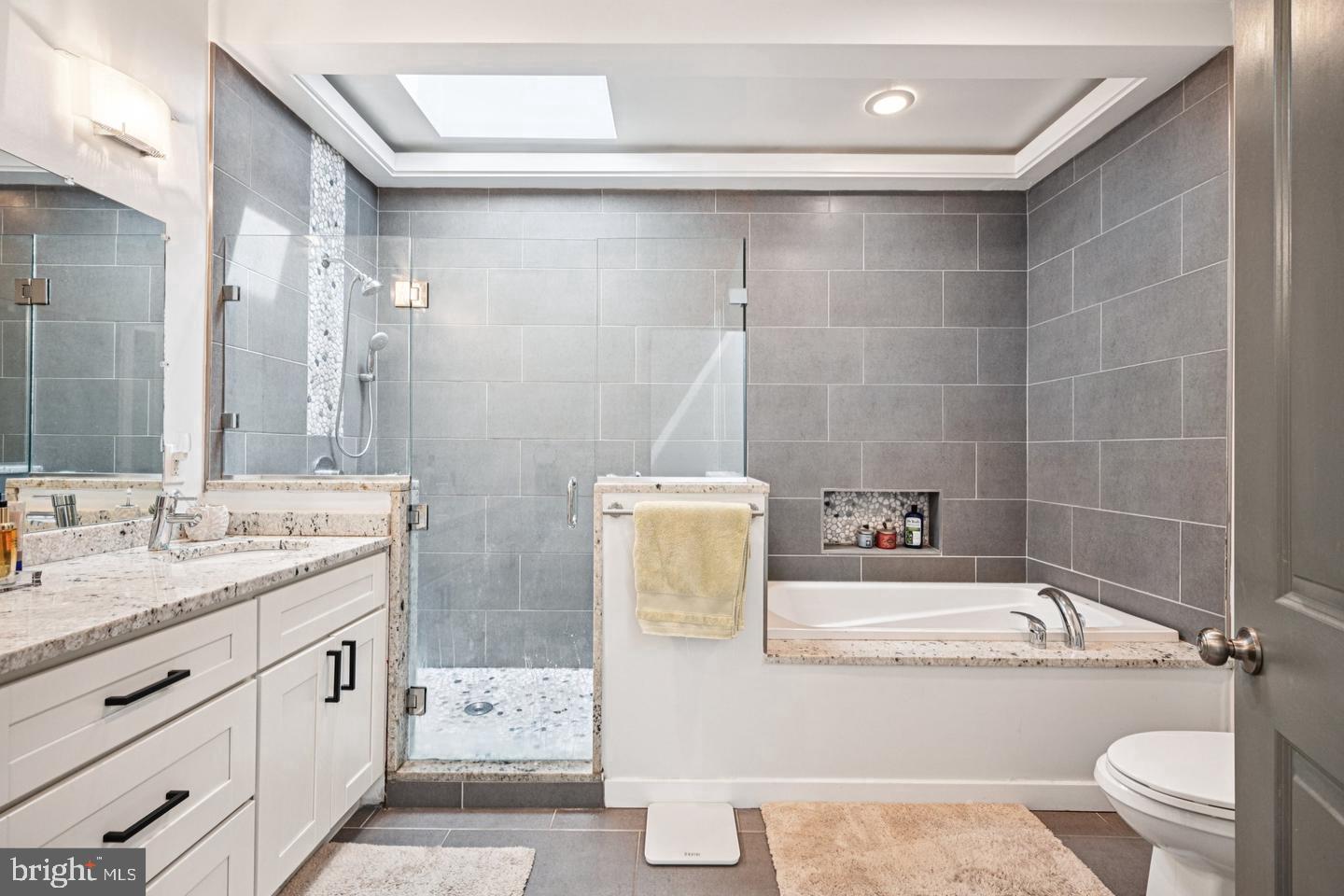 LUDLOW - Residential