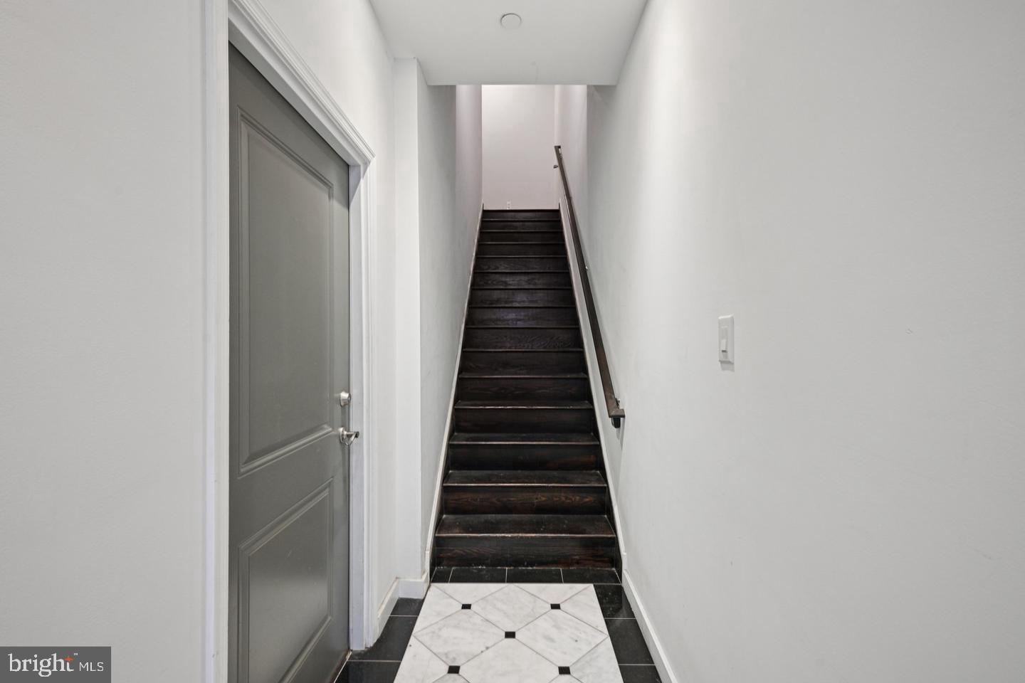 LUDLOW - Residential