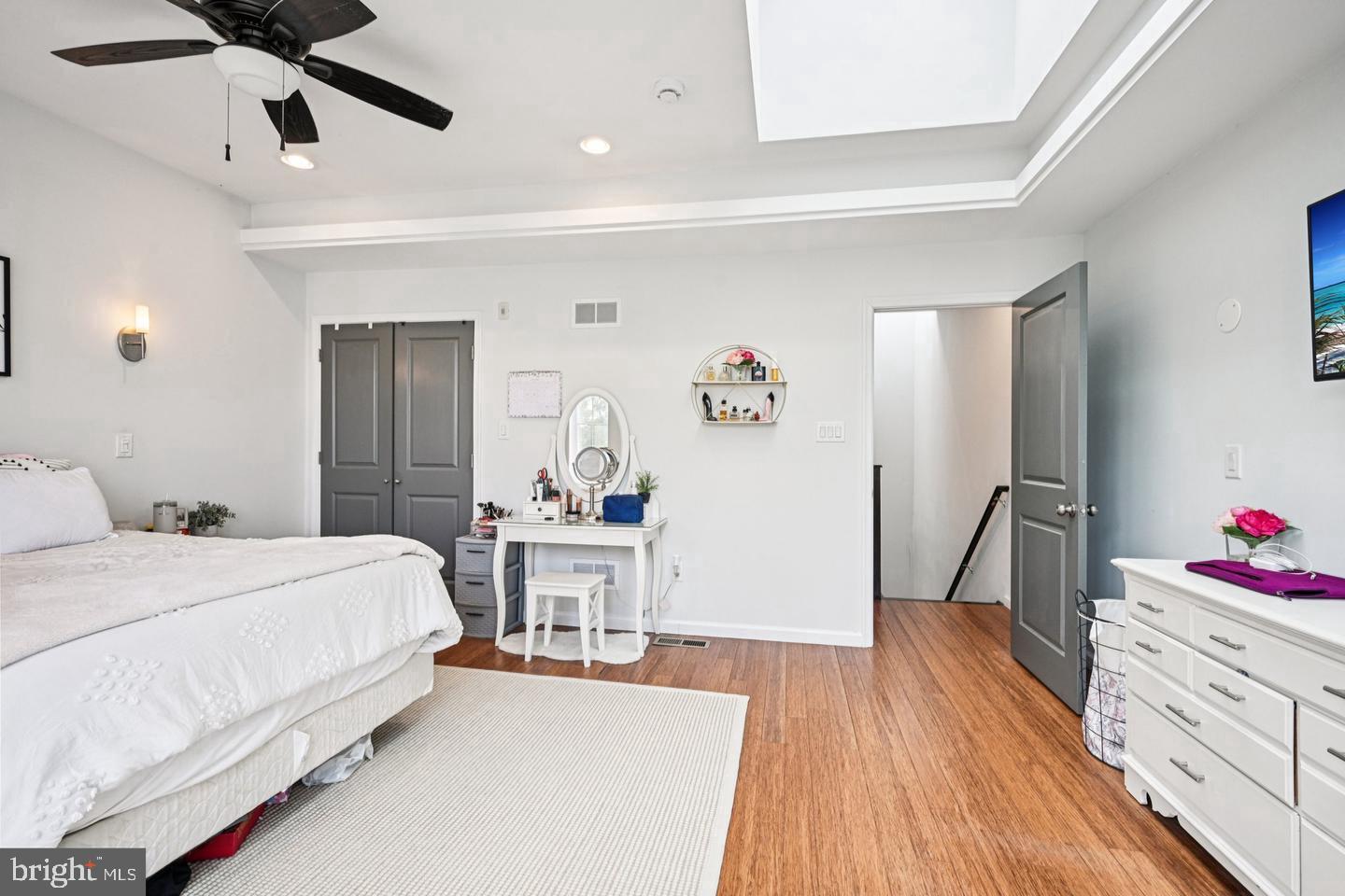 LUDLOW - Residential
