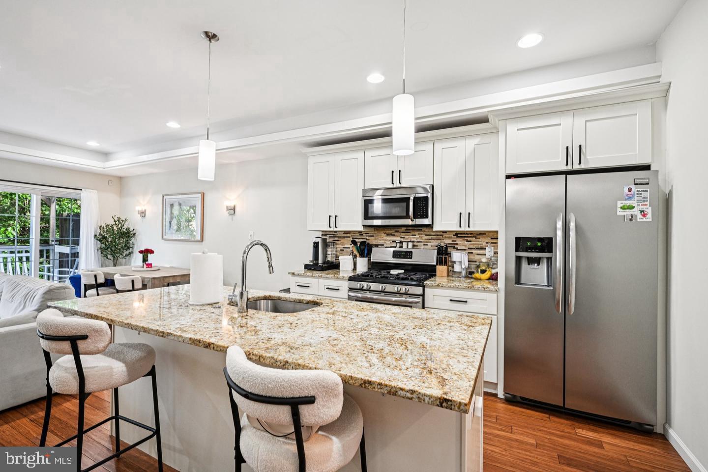 LUDLOW - Residential