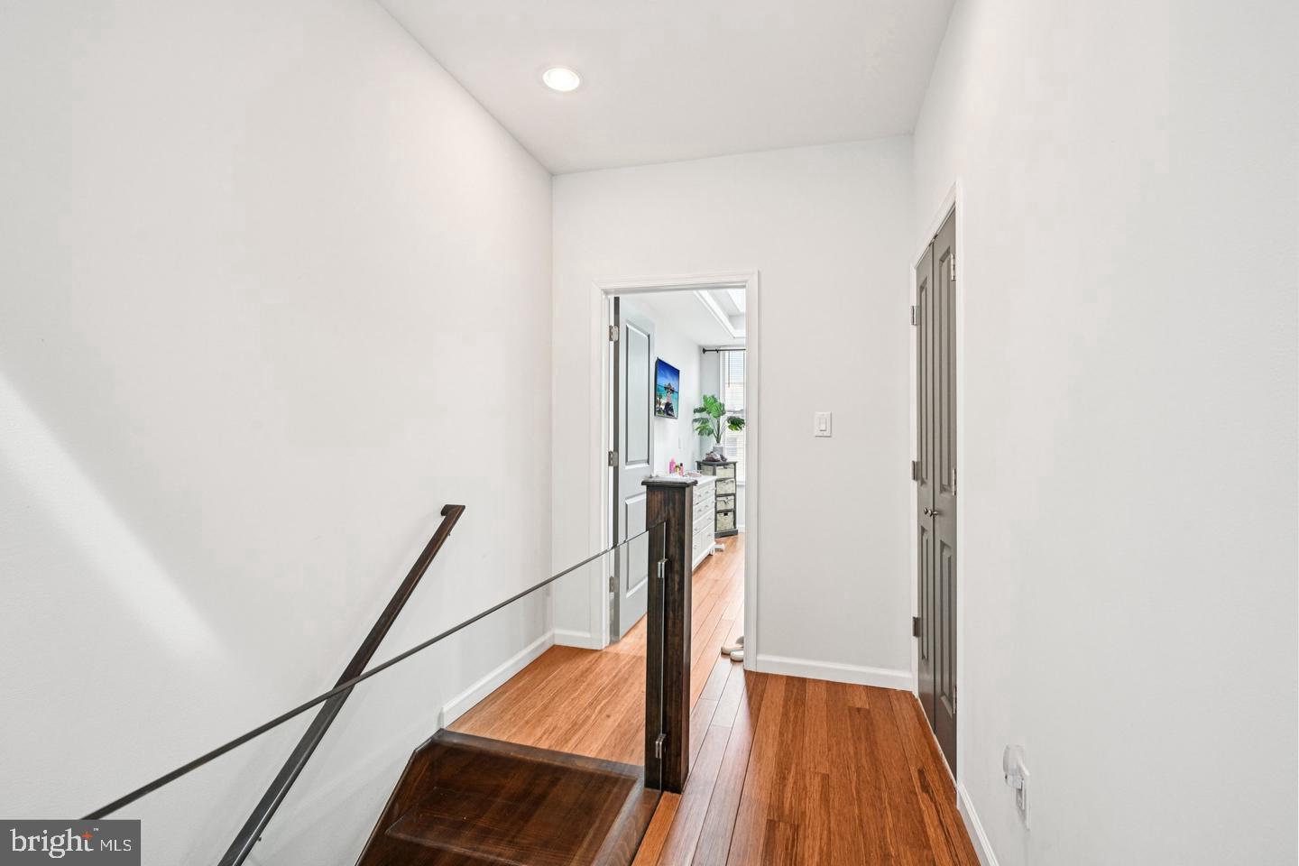 LUDLOW - Residential
