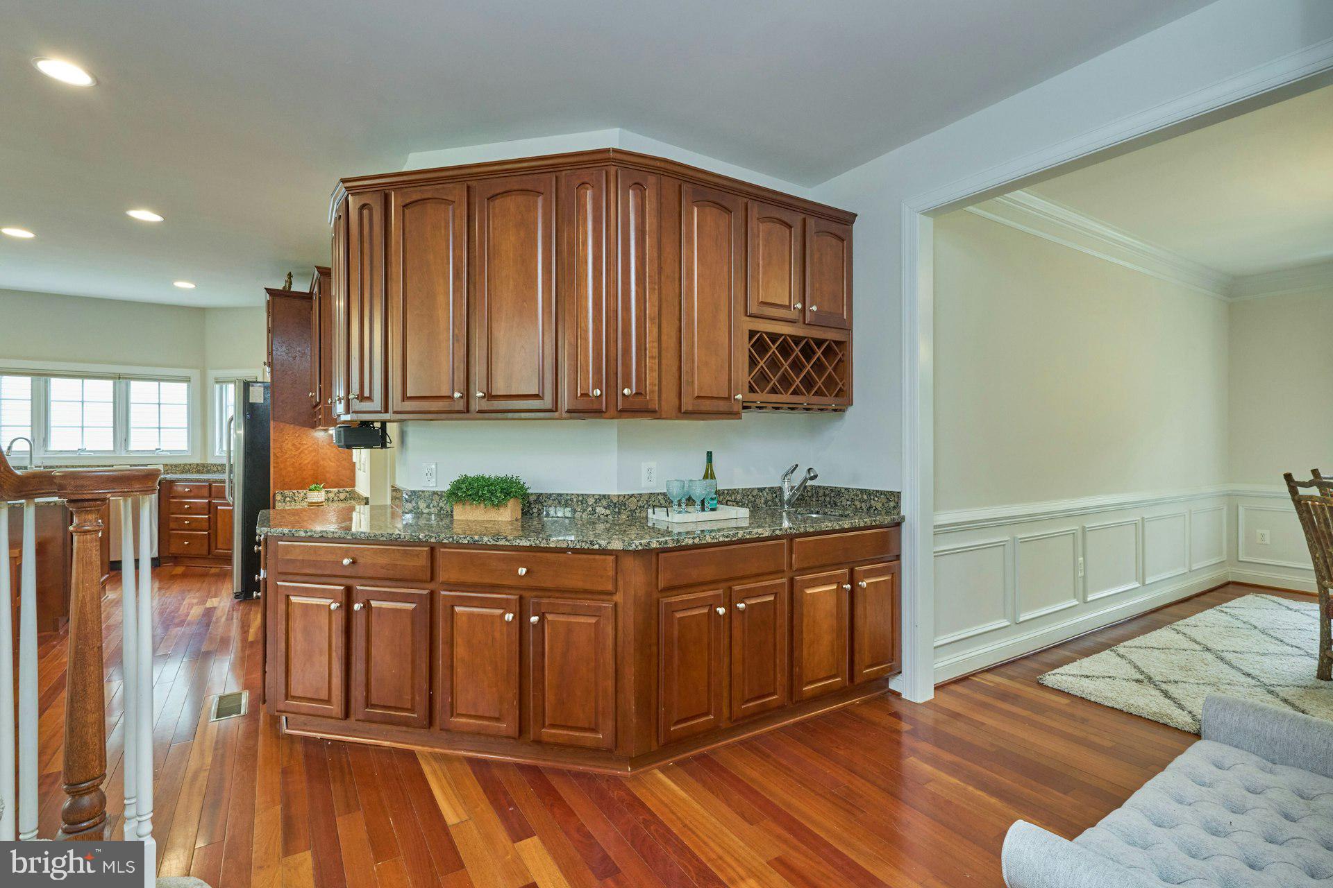 WESTHAMPTON - Residential