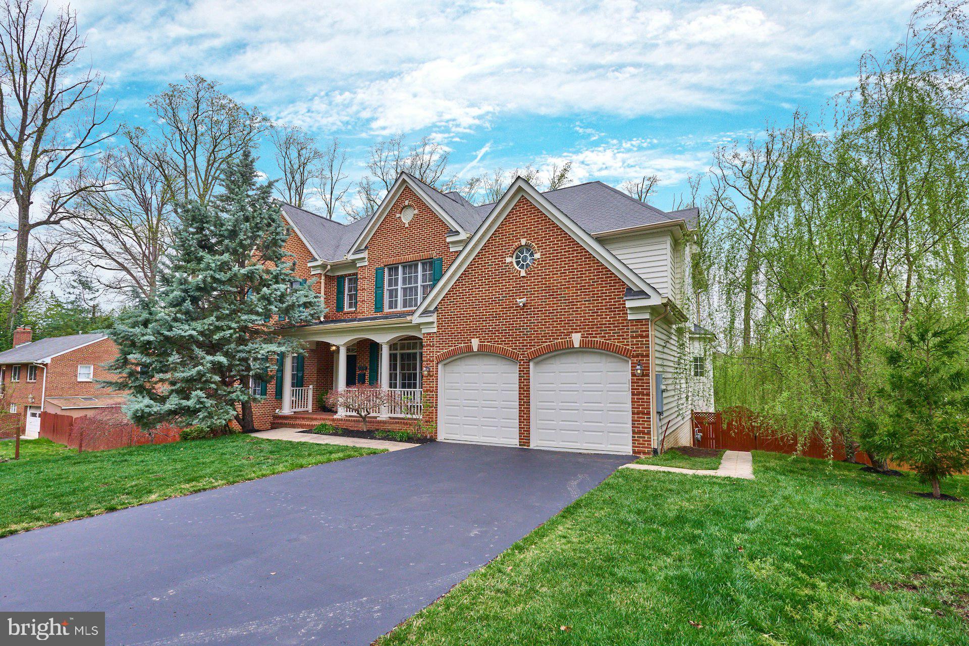 WESTHAMPTON - Residential
