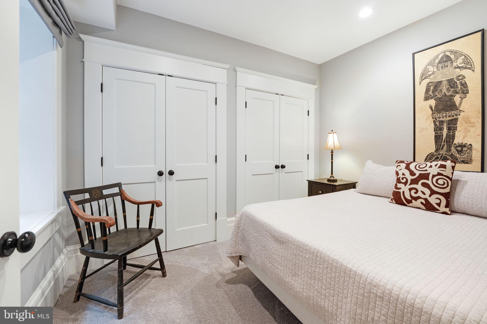LEE HEIGHTS - Residential