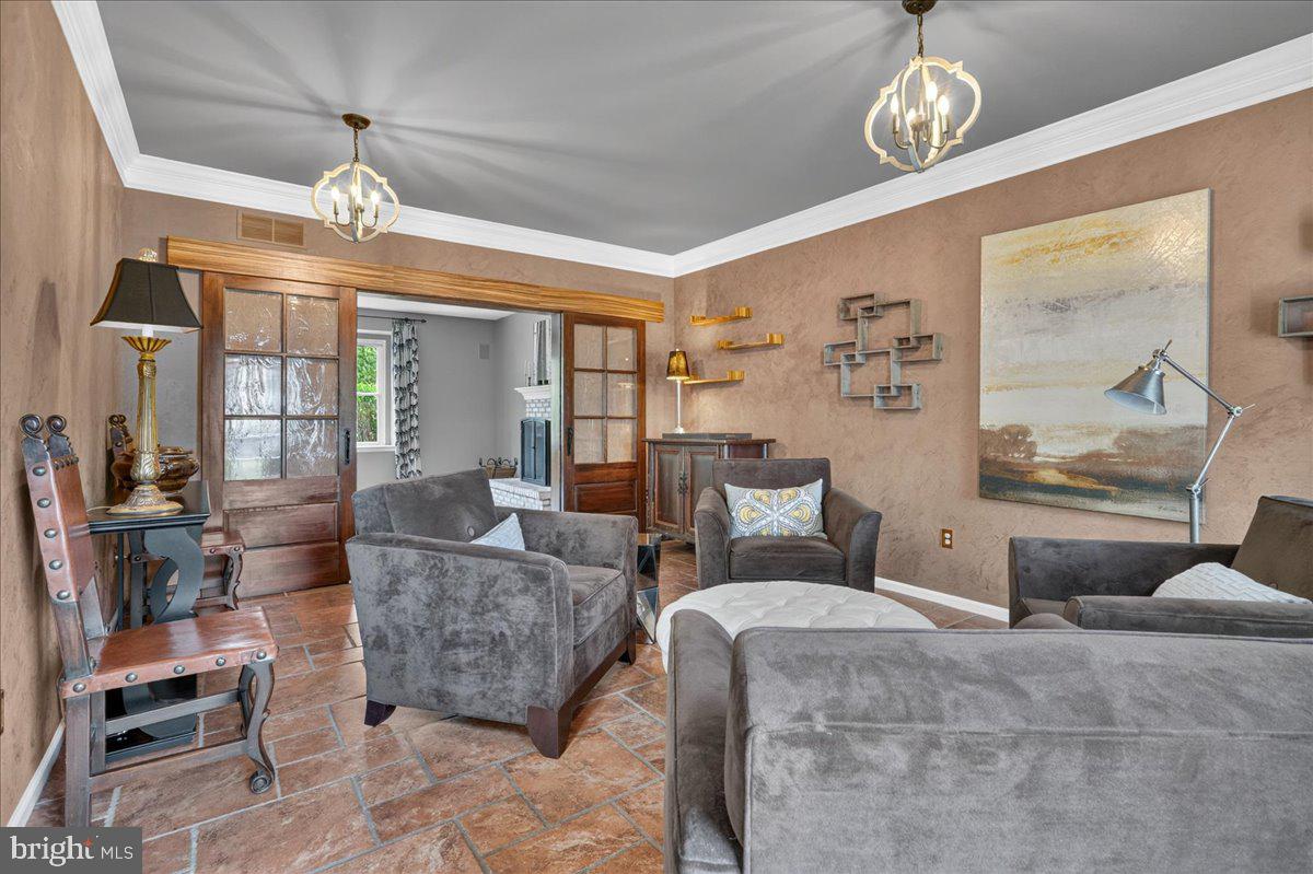 COLD SPRING HUNT - Residential