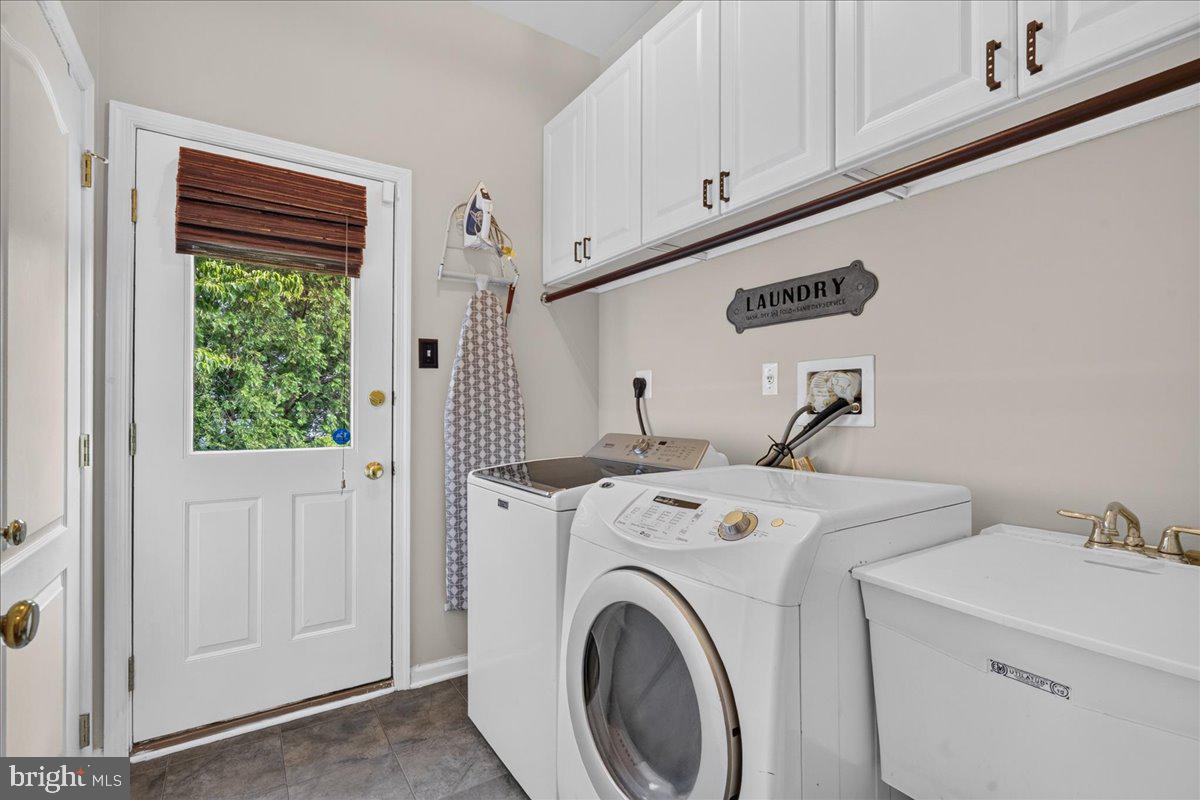 COLD SPRING HUNT - Residential