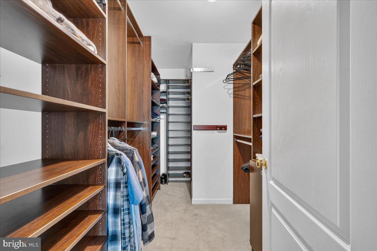 COLD SPRING HUNT - Residential