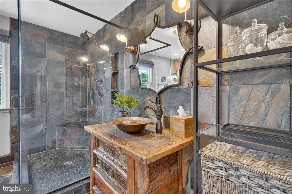 COLD SPRING HUNT - Residential