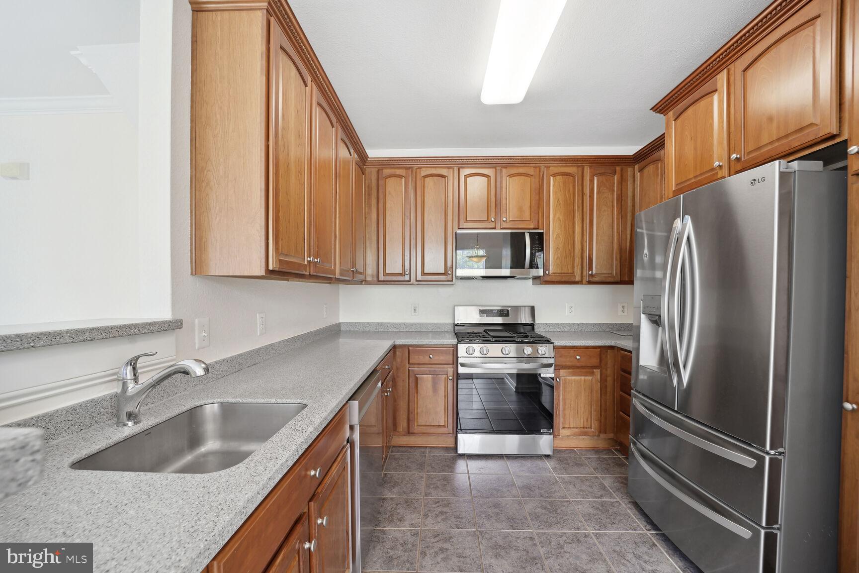 FOX MILL STATION - Residential
