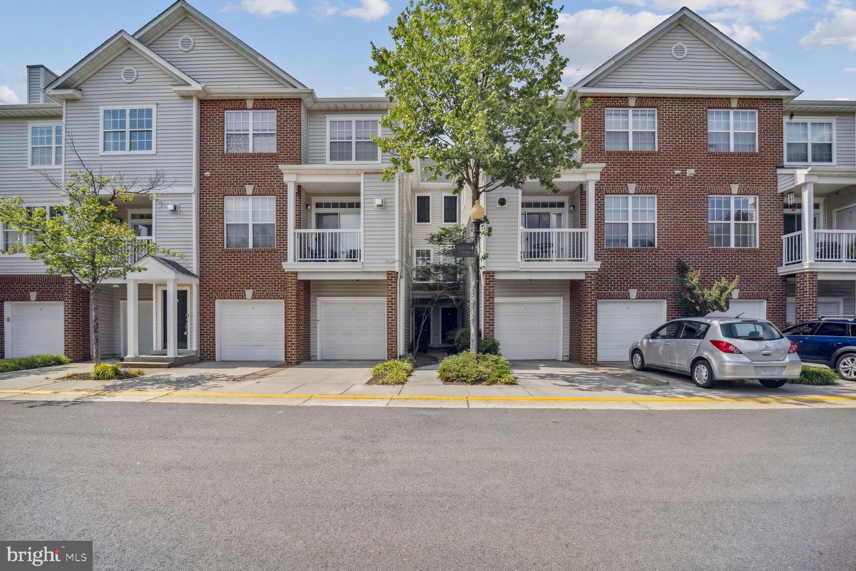 FOX MILL STATION - Residential