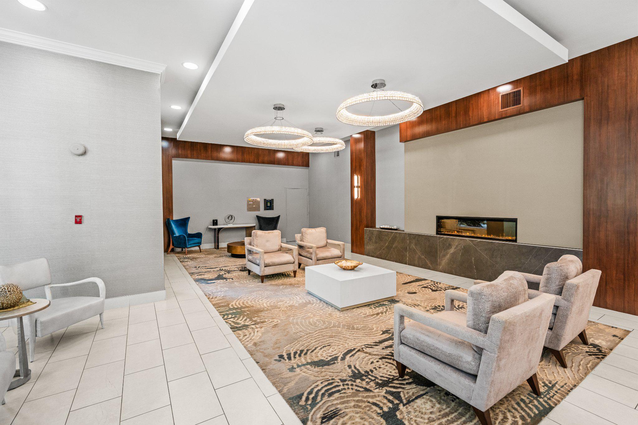 CHEVY CHASE - Residential